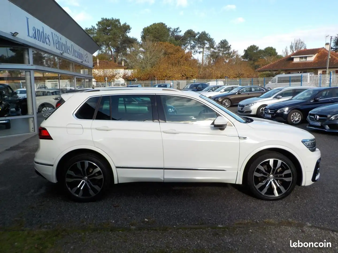 Volkswagen Tiguan BI-TDI 240ch 4MOTION DSG7 R-Line Weiß - 2