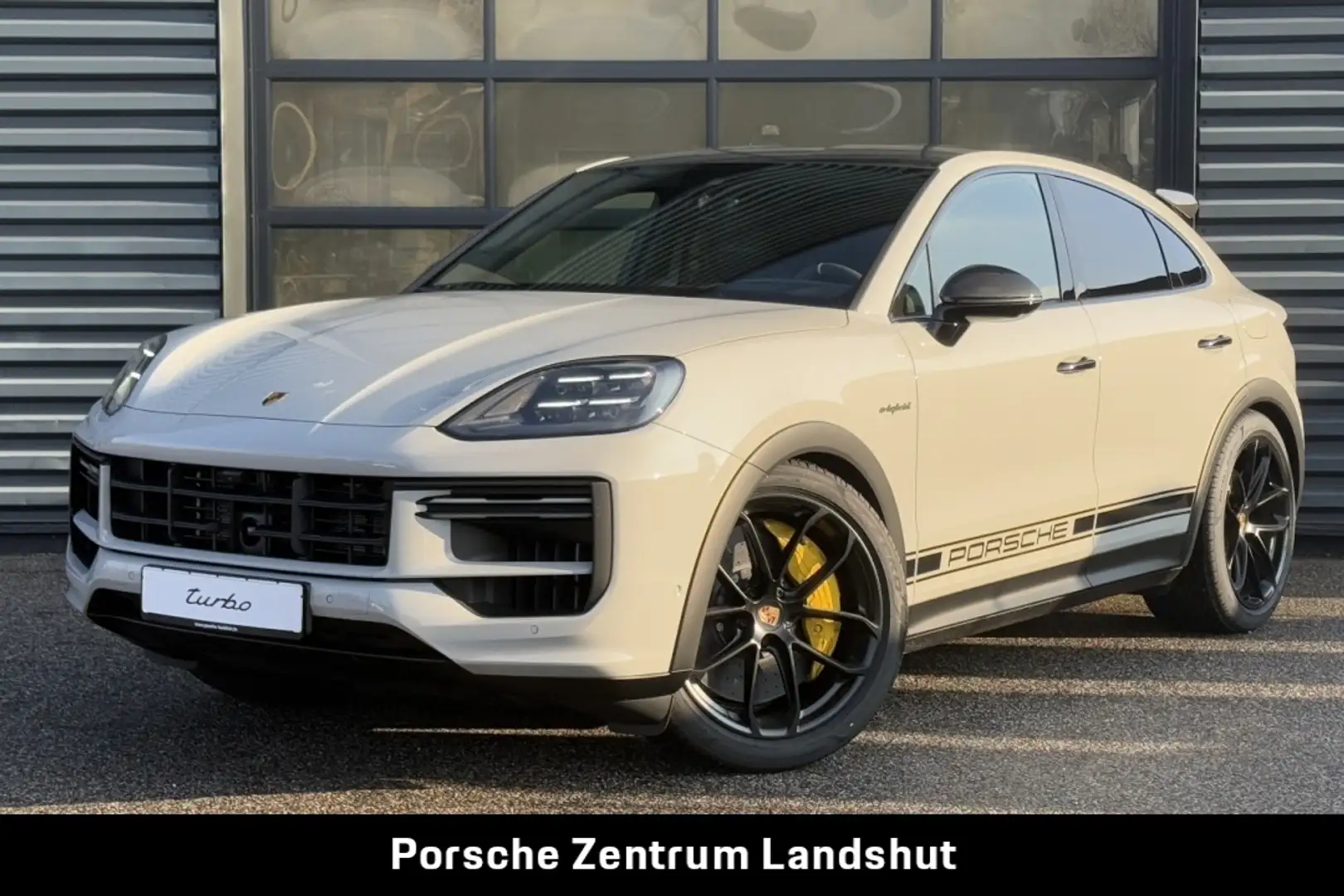 Porsche Cayenne Turbo E-Hybrid Coupe mit GT-Paket | PDCC Grau - 1
