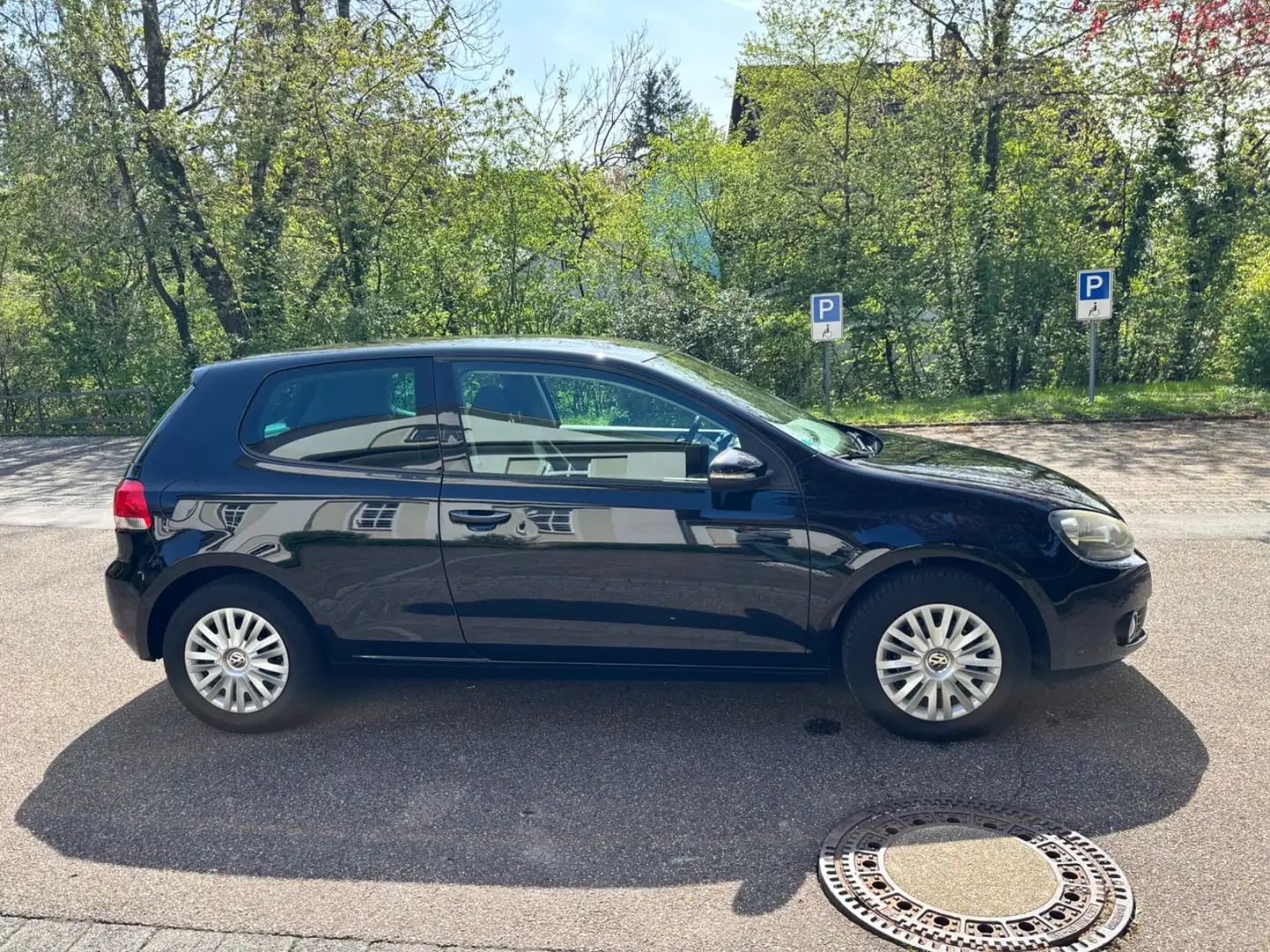 Volkswagen Golf VI Trendline HU06.2025 Schwarz - 2