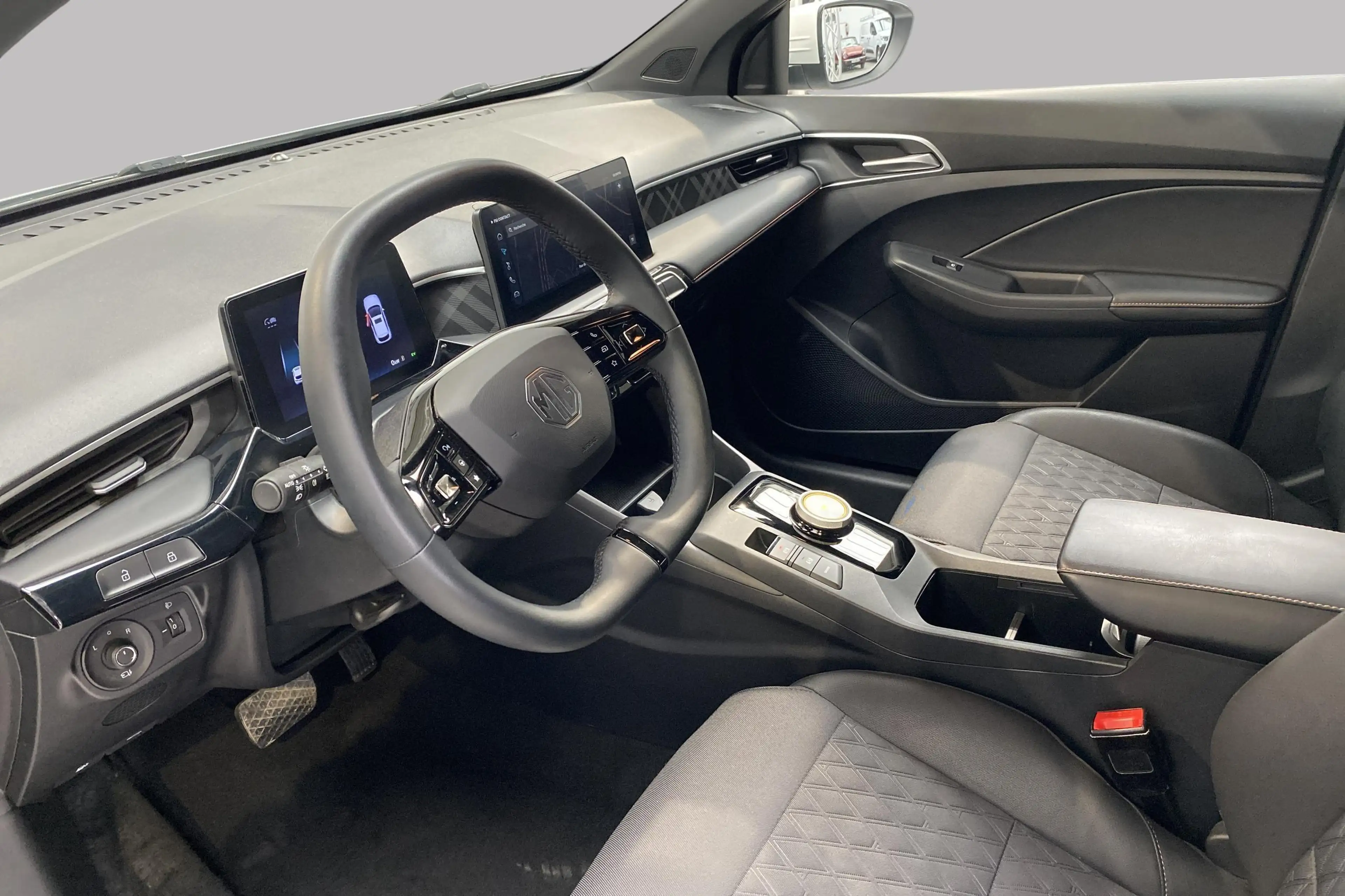 MG MG3 HYBRID+ LUXURY - 194 PK — photo 9