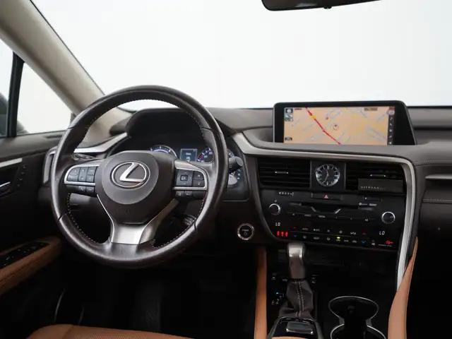 Lexus RX view 5