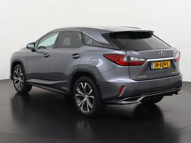 Lexus RX view 6