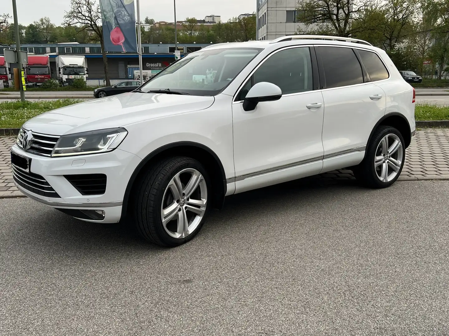 Volkswagen Touareg 3.0 V6 TDI SCR Blue Motion DPF Automatik Exclusive - 1