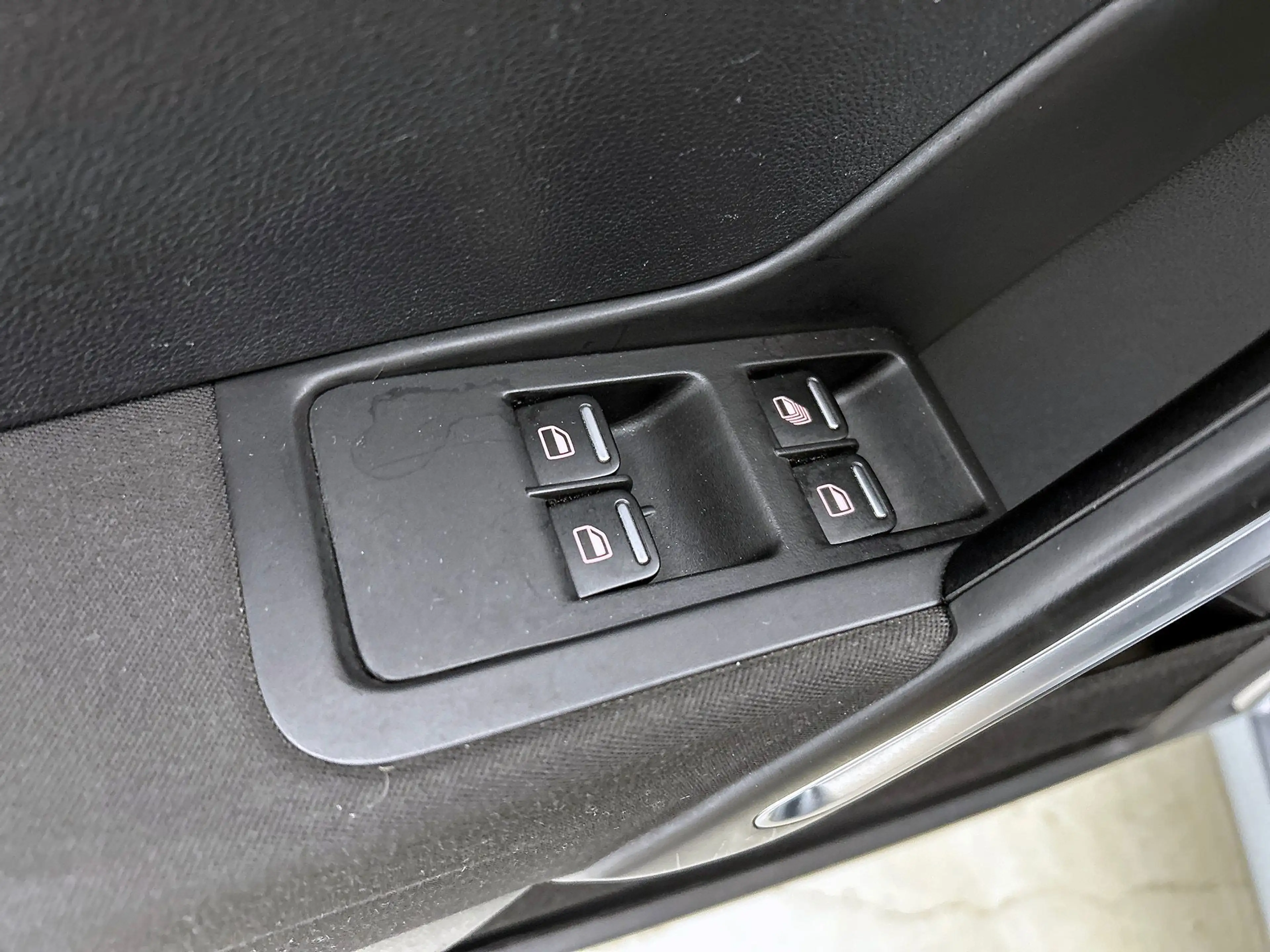 Volkswagen Beetle Cabriolet 1.2 TSI Exclusive Series Cabrio | Stoelv — photo 36