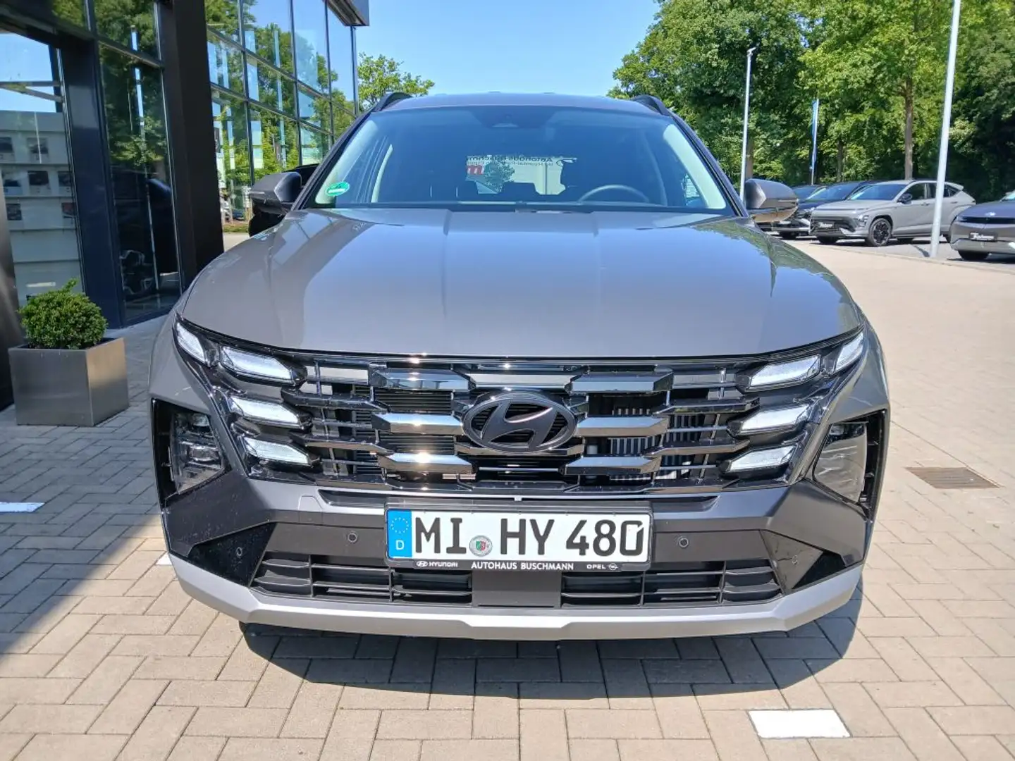 Hyundai TUCSON 1.6 T-GDi 48V-Hybrid 2WD DCT Trend +LED+ Grau - 2