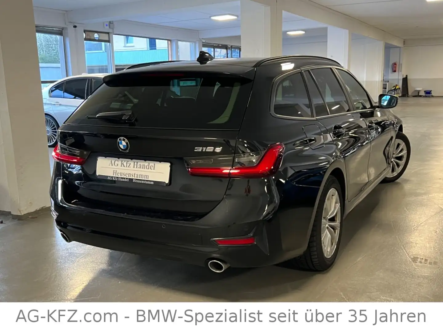 BMW 318 d Leder/LED/AHK/Sportsitze/ActGuard/SportLenk Schwarz - 2
