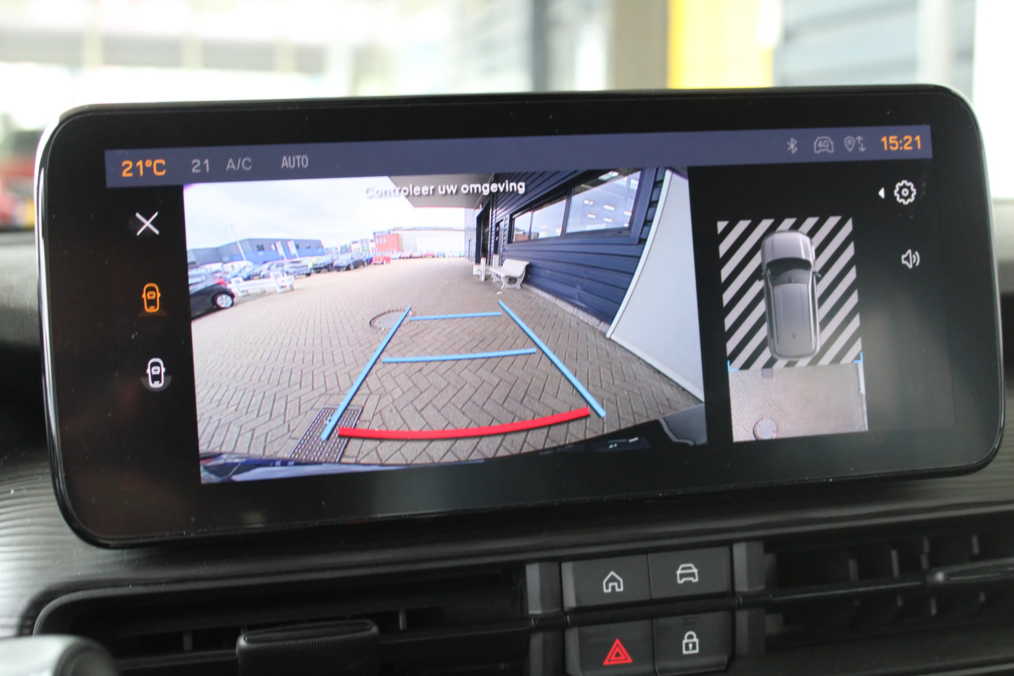 Jeep Avenger 1.2 Altitude | Elektrische achterklep | JBL Audio — photo 23
