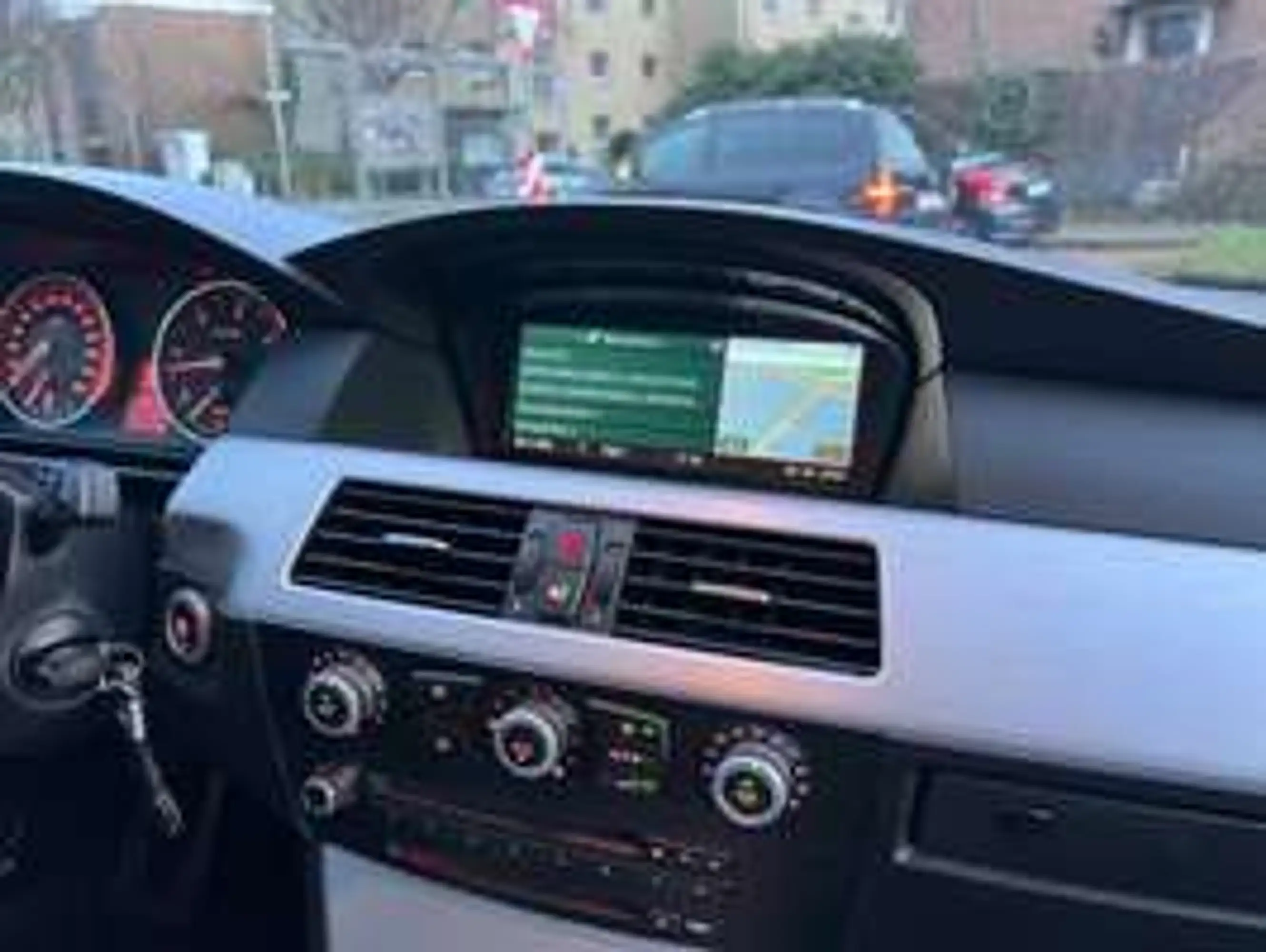 BMW 530 d M-SPORT Sportautomatik *HUD/LEDER/NAV/XEN* — photo 13