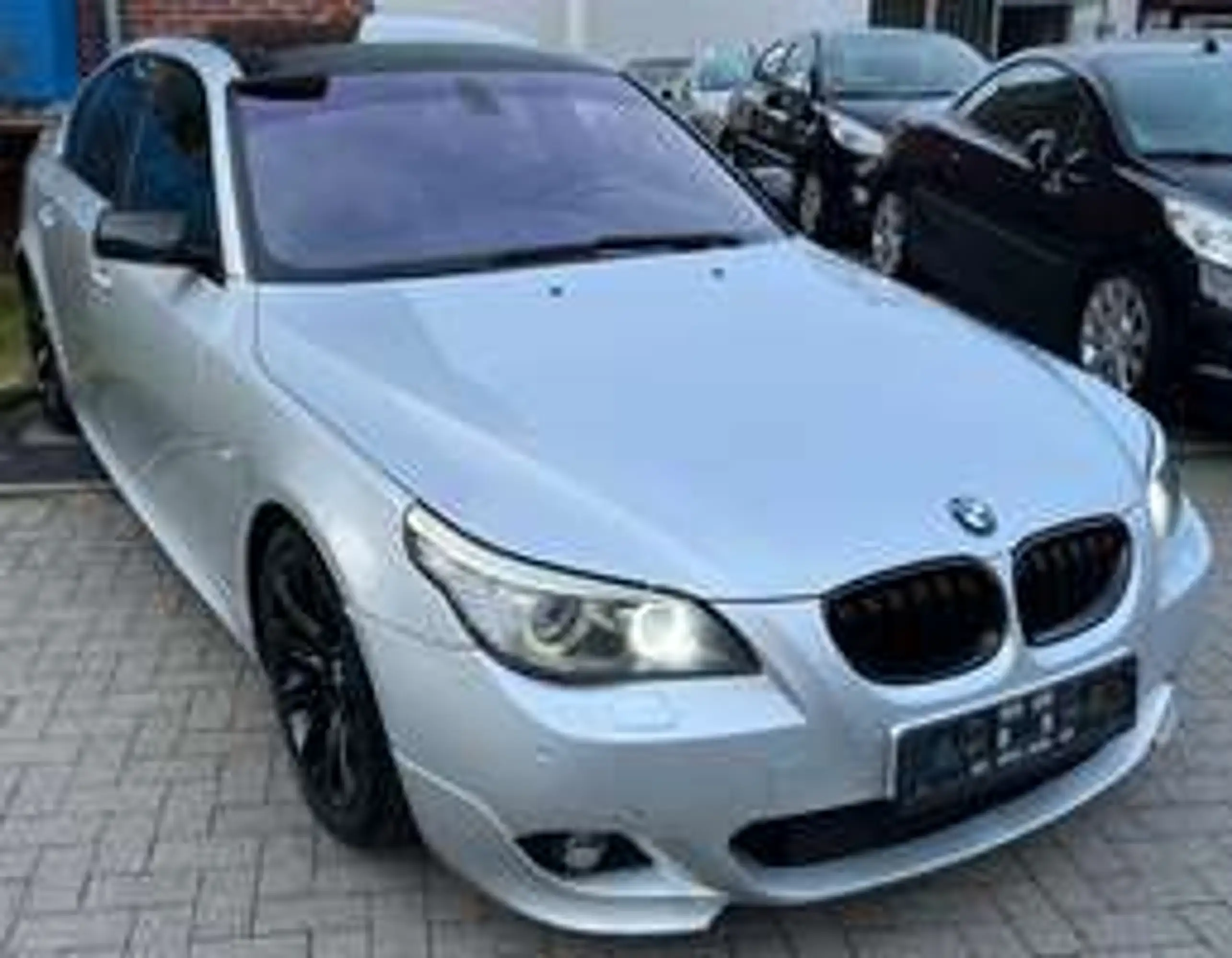 BMW 530 d M-SPORT Sportautomatik *HUD/LEDER/NAV/XEN* — photo 3