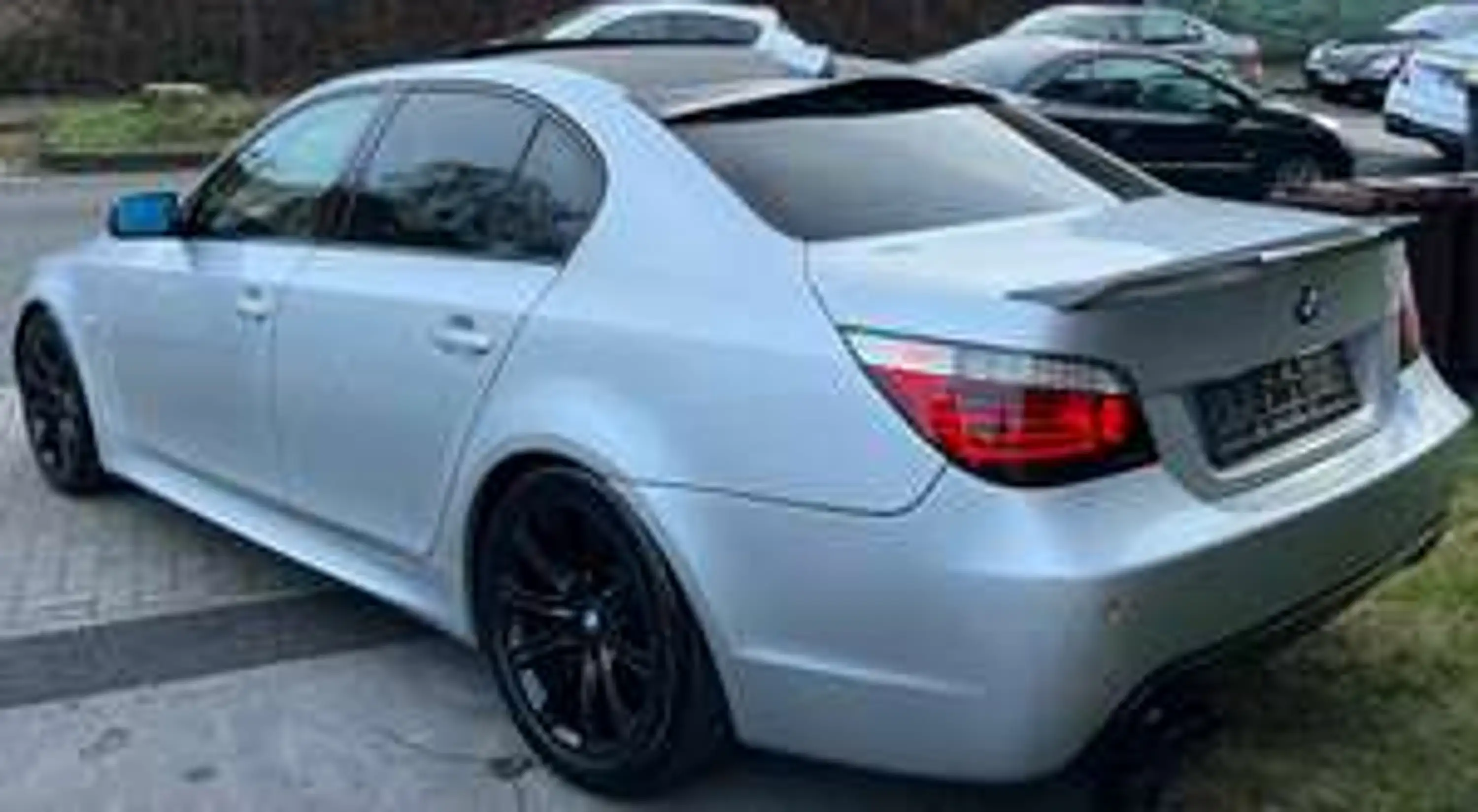 BMW 530 d M-SPORT Sportautomatik *HUD/LEDER/NAV/XEN* — photo 4