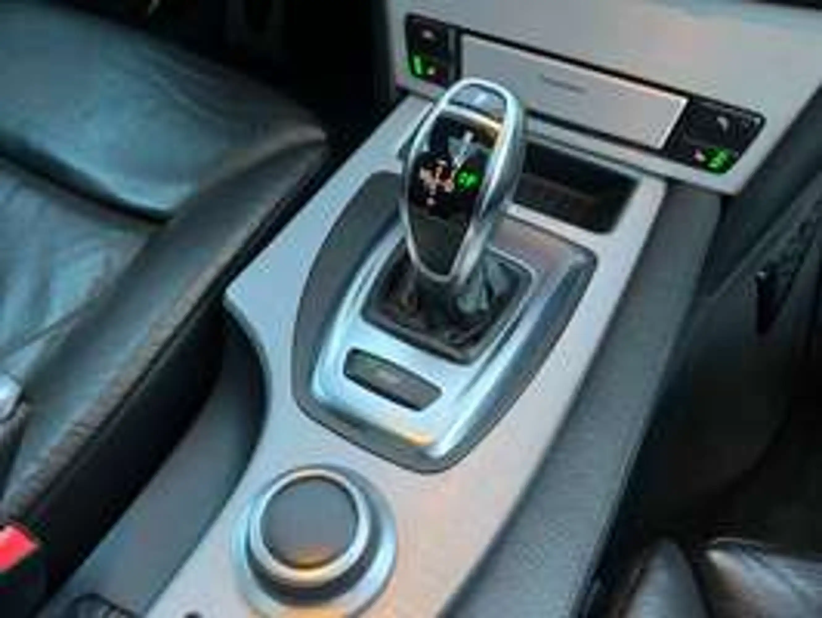 BMW 530 d M-SPORT Sportautomatik *HUD/LEDER/NAV/XEN* — photo 14