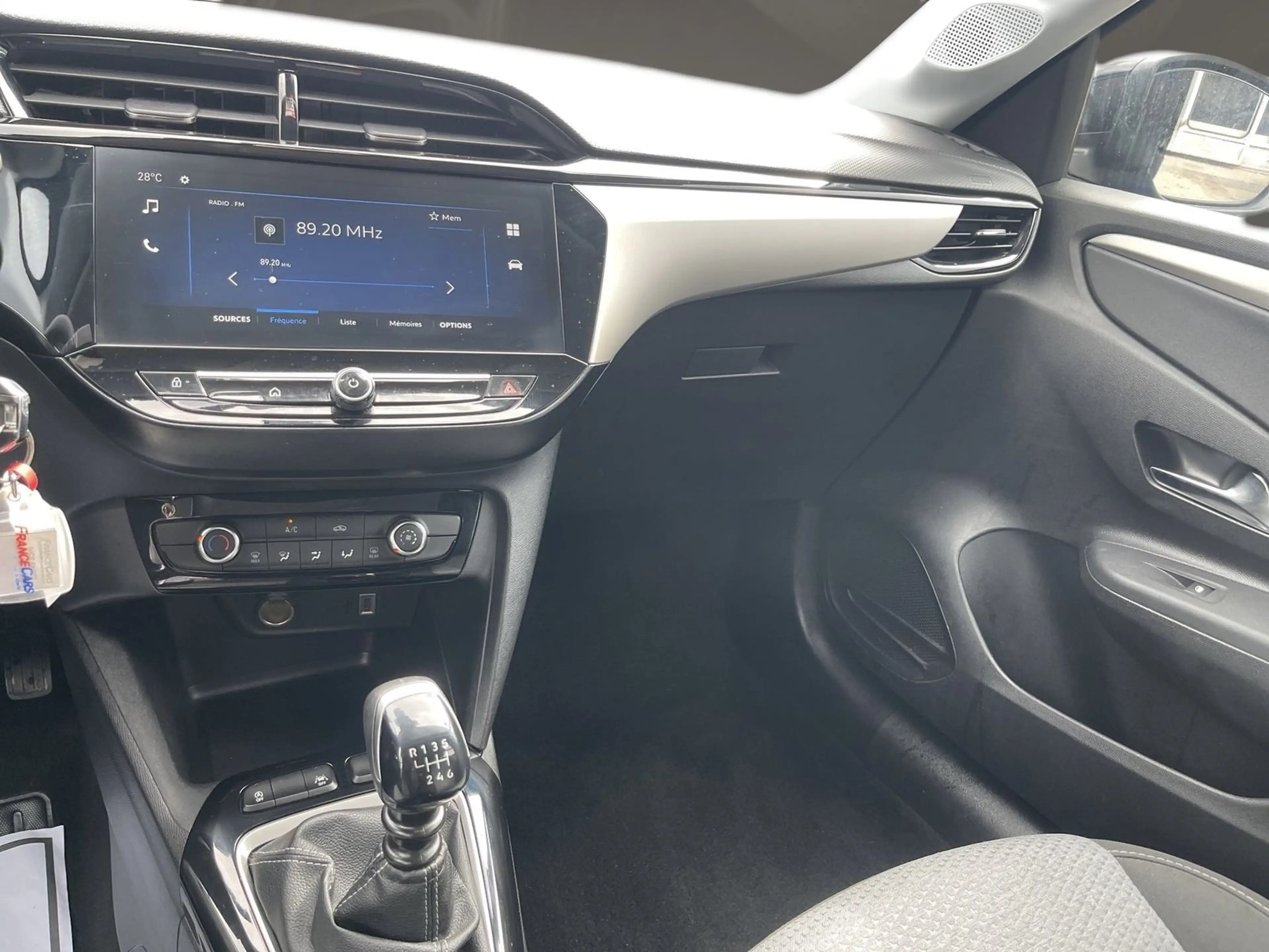 Opel Corsa F Edition Apple CarPlay Kamera PDC Klima — photo 11