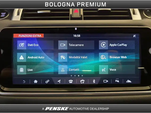 Land Rover Range Rover Sport view 14