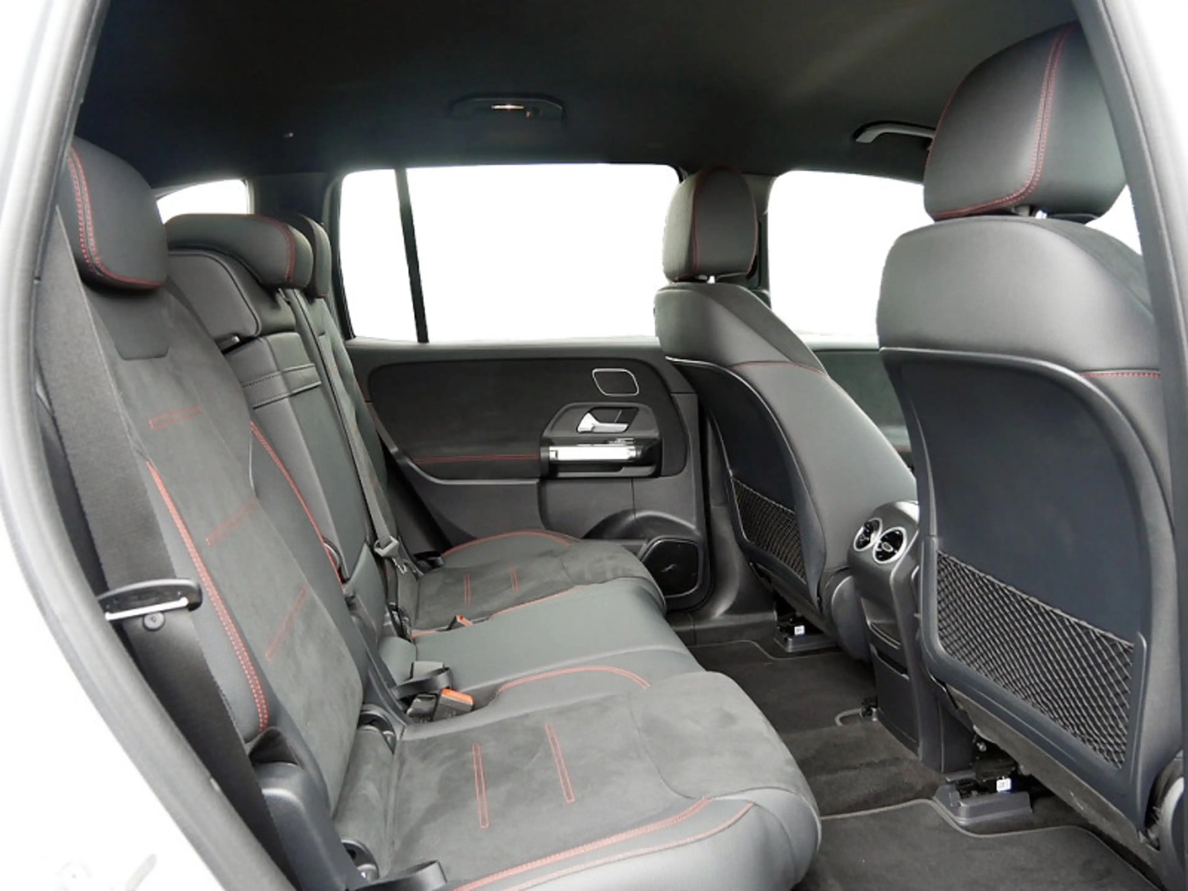 Mercedes-Benz EQB 250 + , AMG BURM NIGHT PREMIUM MEMO 360 DISTR — photo 8