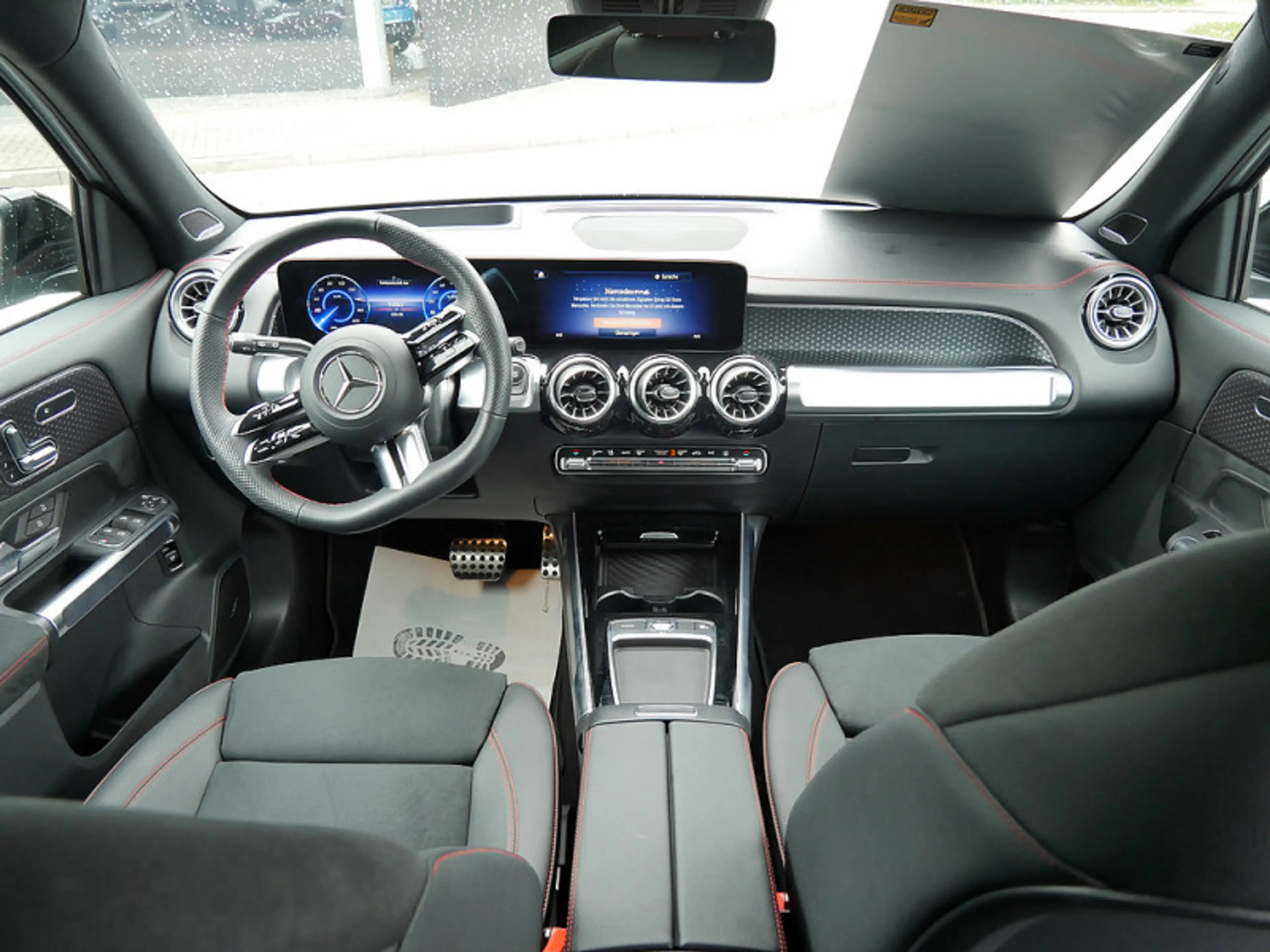 Mercedes-Benz EQB 250 + , AMG BURM NIGHT PREMIUM MEMO 360 DISTR — photo 9