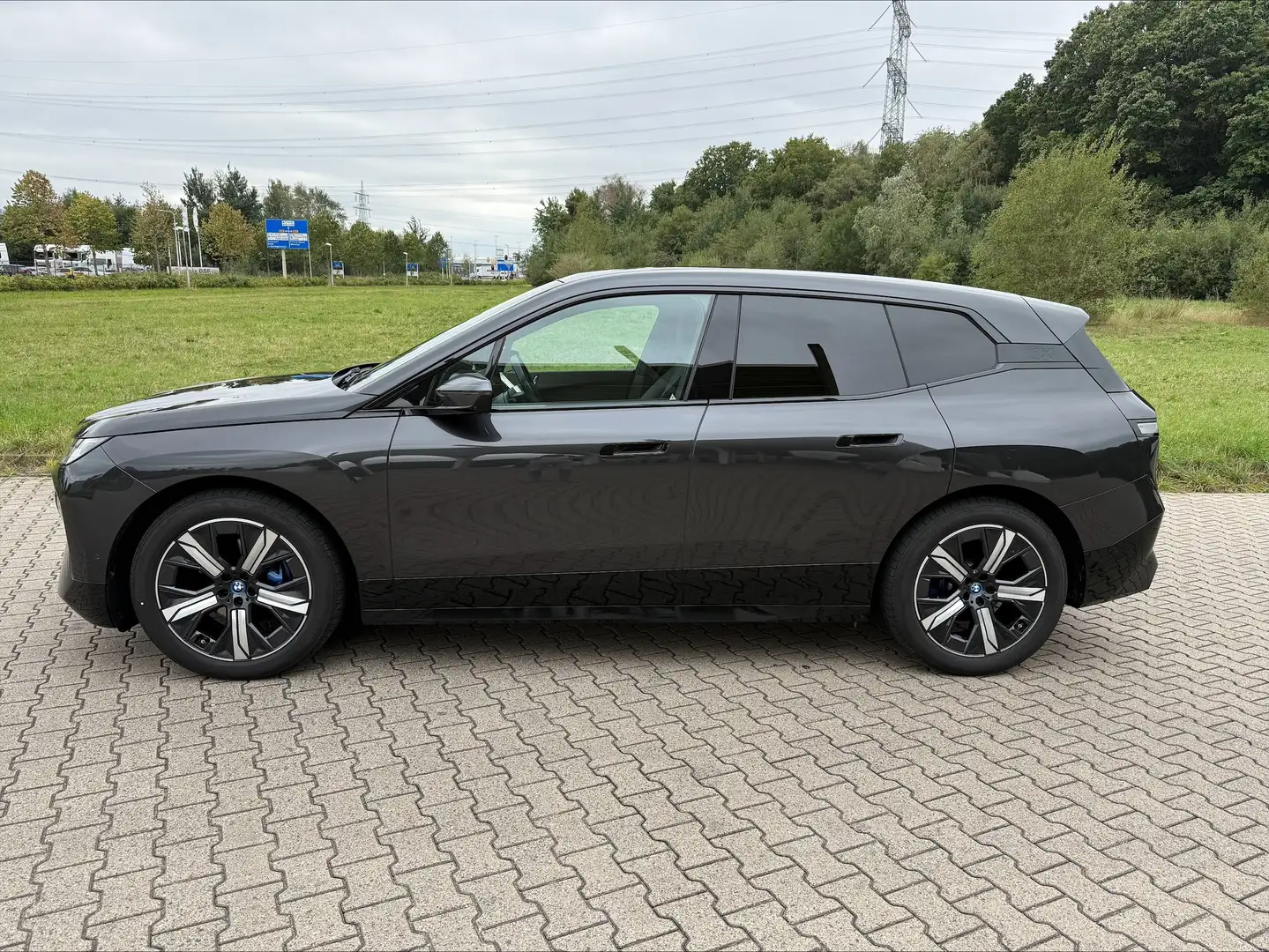 BMW iX iX 50 High Ex. Grijs - 1