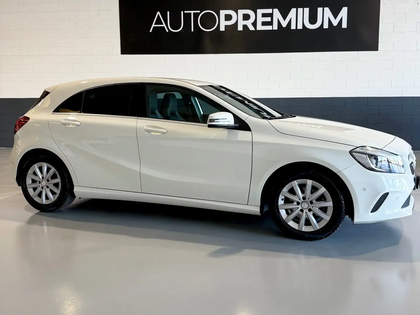 Mercedes-Benz A 180 A 180 d Executive Next auto Bianco - 2
