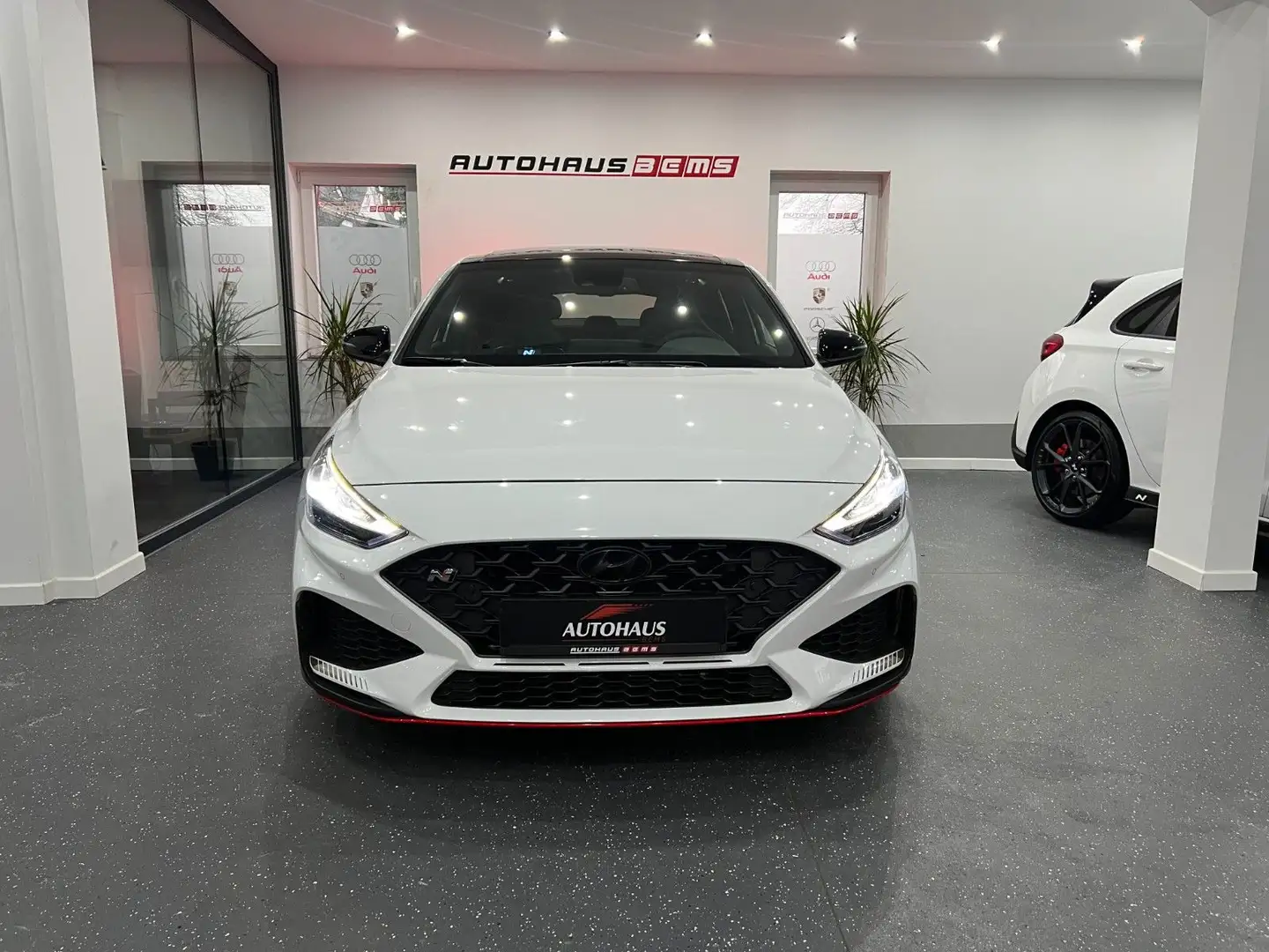 Hyundai i30 NDrive-N Ltd. Edition*NR *294* FASTBACK*DCT* Weiß - 1
