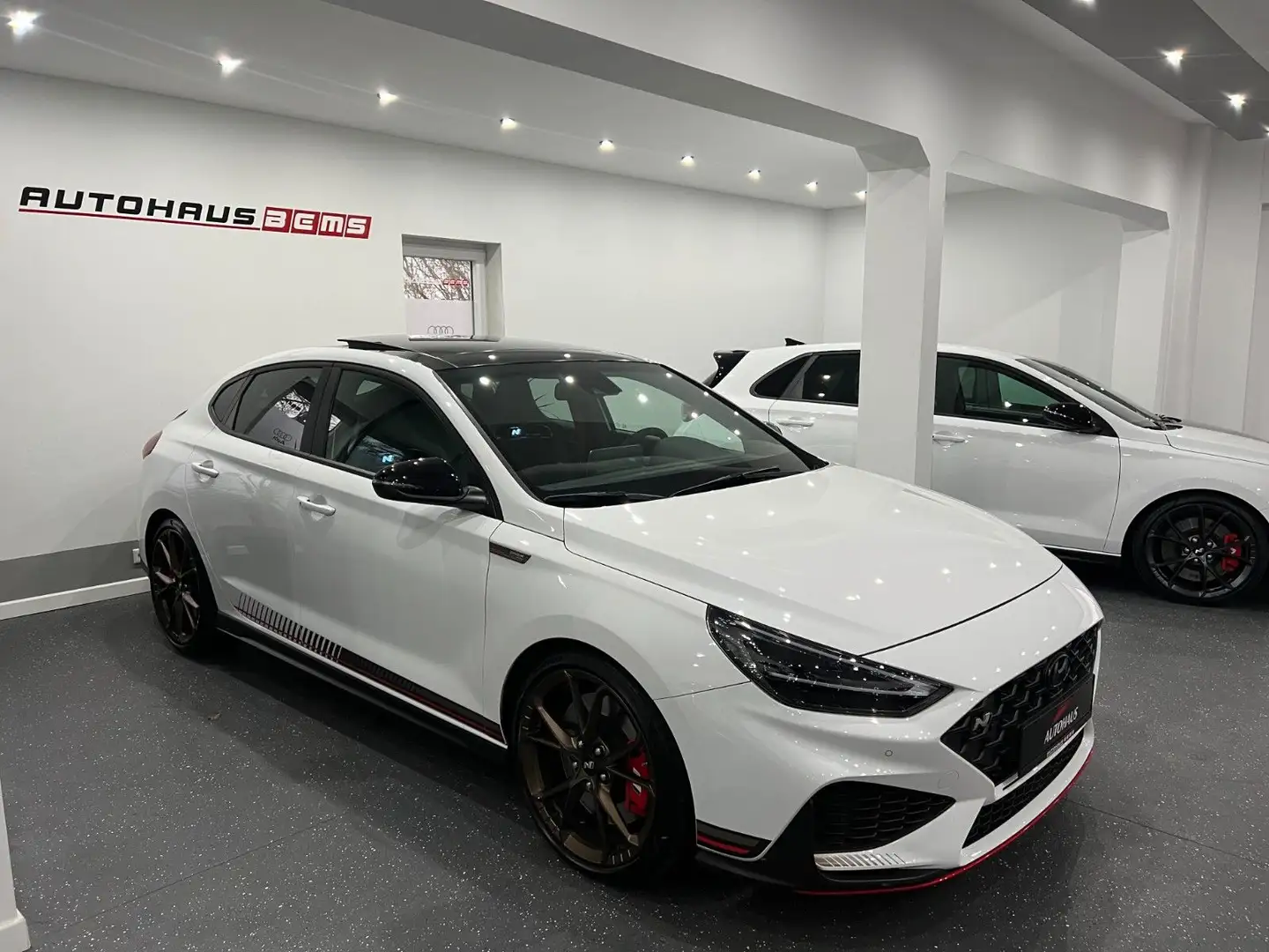 Hyundai i30 NDrive-N Ltd. Edition*NR *294* FASTBACK*DCT* Weiß - 2
