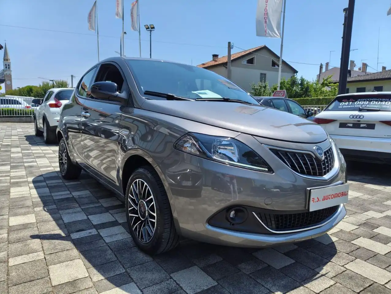 Lancia Ypsilon 2024