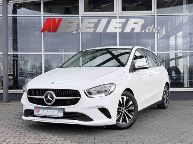 Mercedes-Benz B 180 Kamera Sitzheiz. LED Tagfahrlicht 2xPDC Navigatio