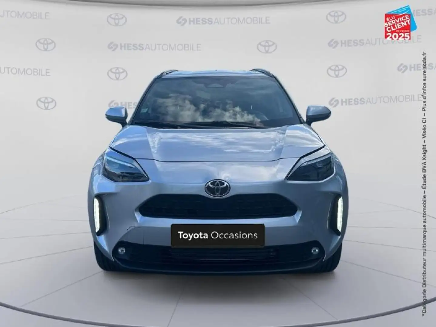 Toyota Yaris Cross 116h Design MY25 Gris - 2