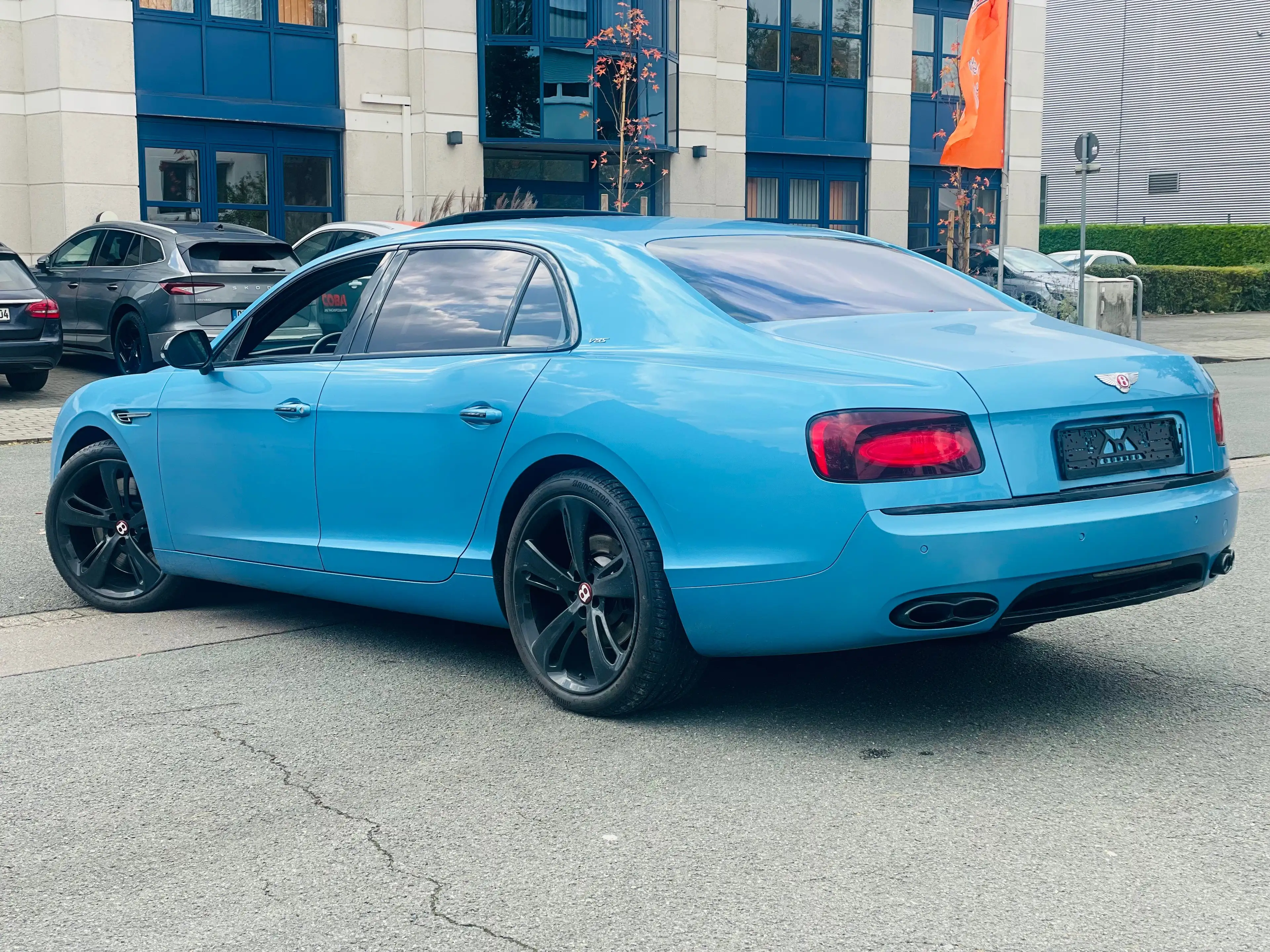 Bentley Flying Spur Flying Spur V8 S Mulliner 4.0 GARANTIE/MASSAGE — photo 2