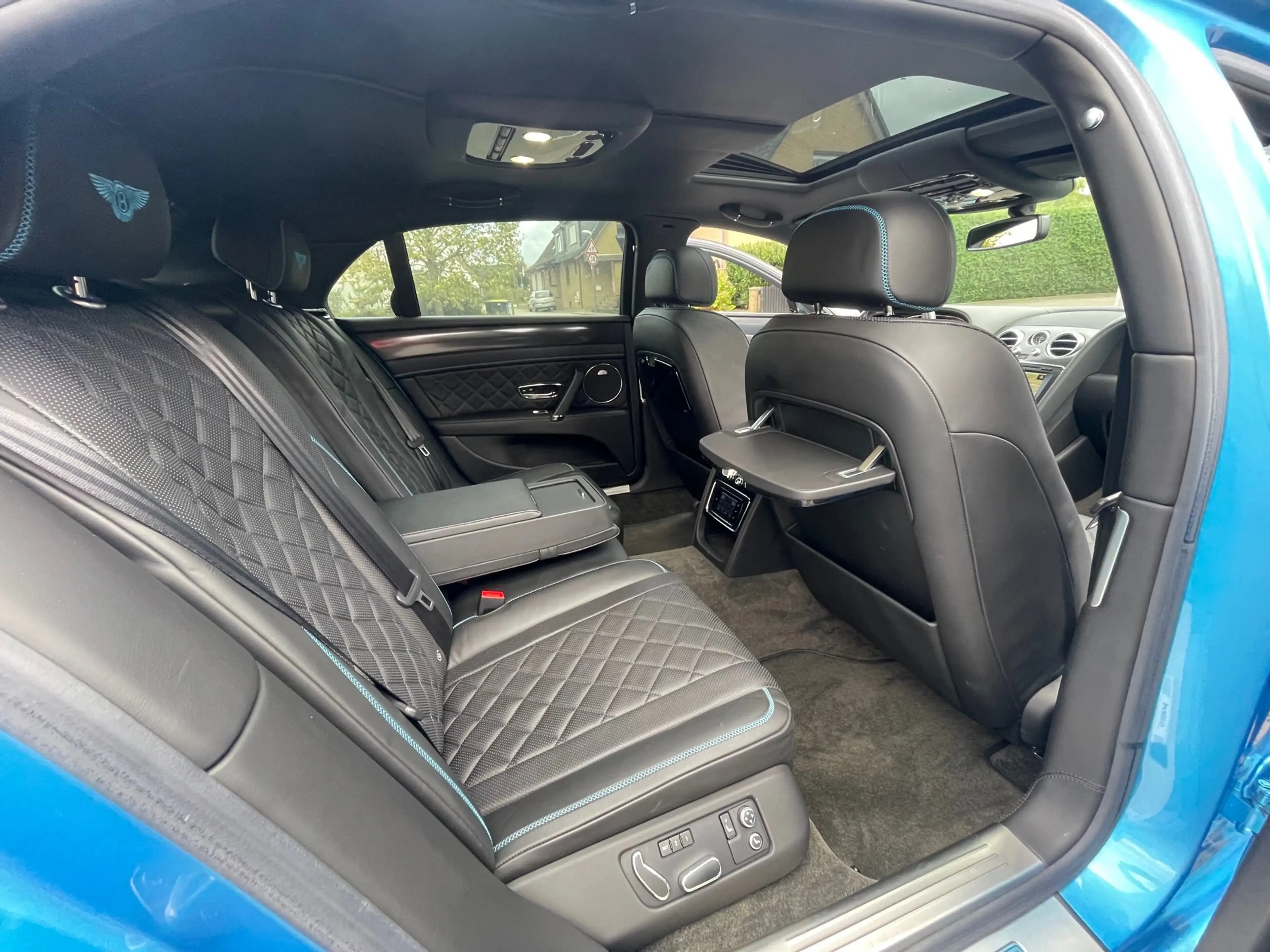 Bentley Flying Spur Flying Spur V8 S Mulliner 4.0 GARANTIE/MASSAGE — photo 12