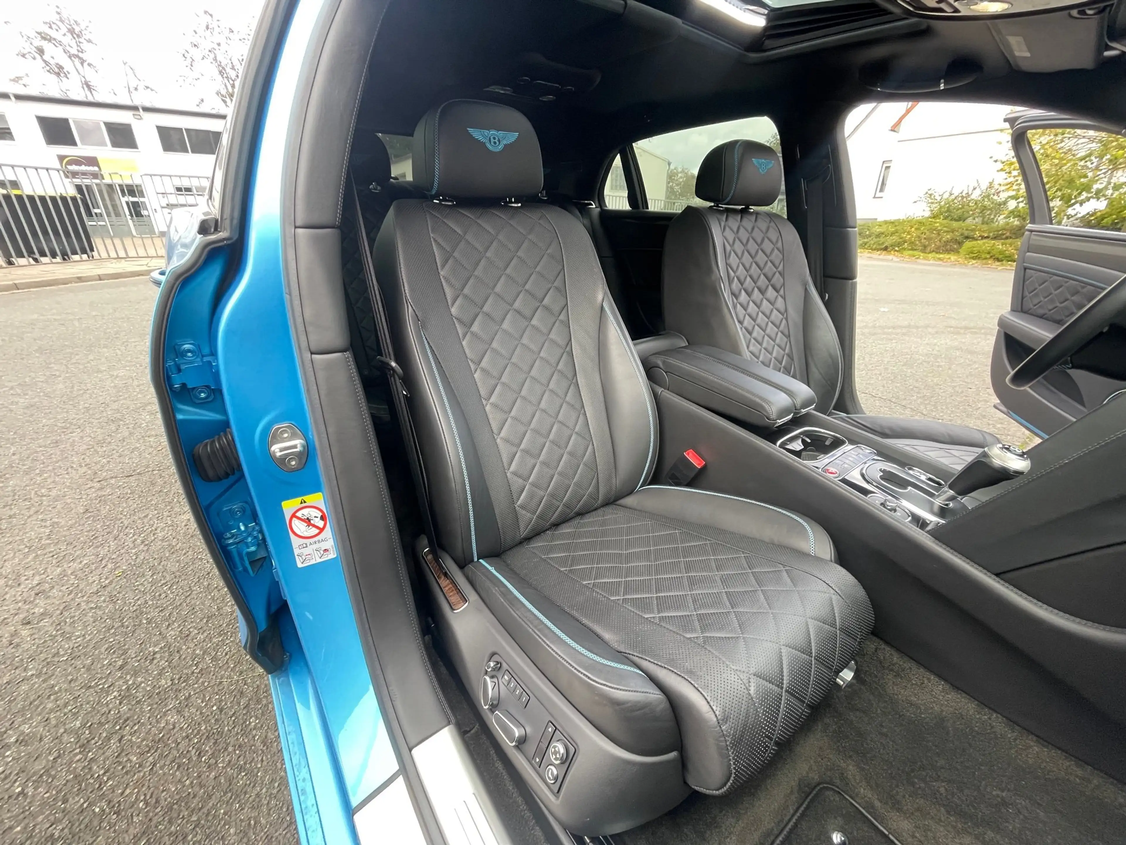 Bentley Flying Spur Flying Spur V8 S Mulliner 4.0 GARANTIE/MASSAGE — photo 11
