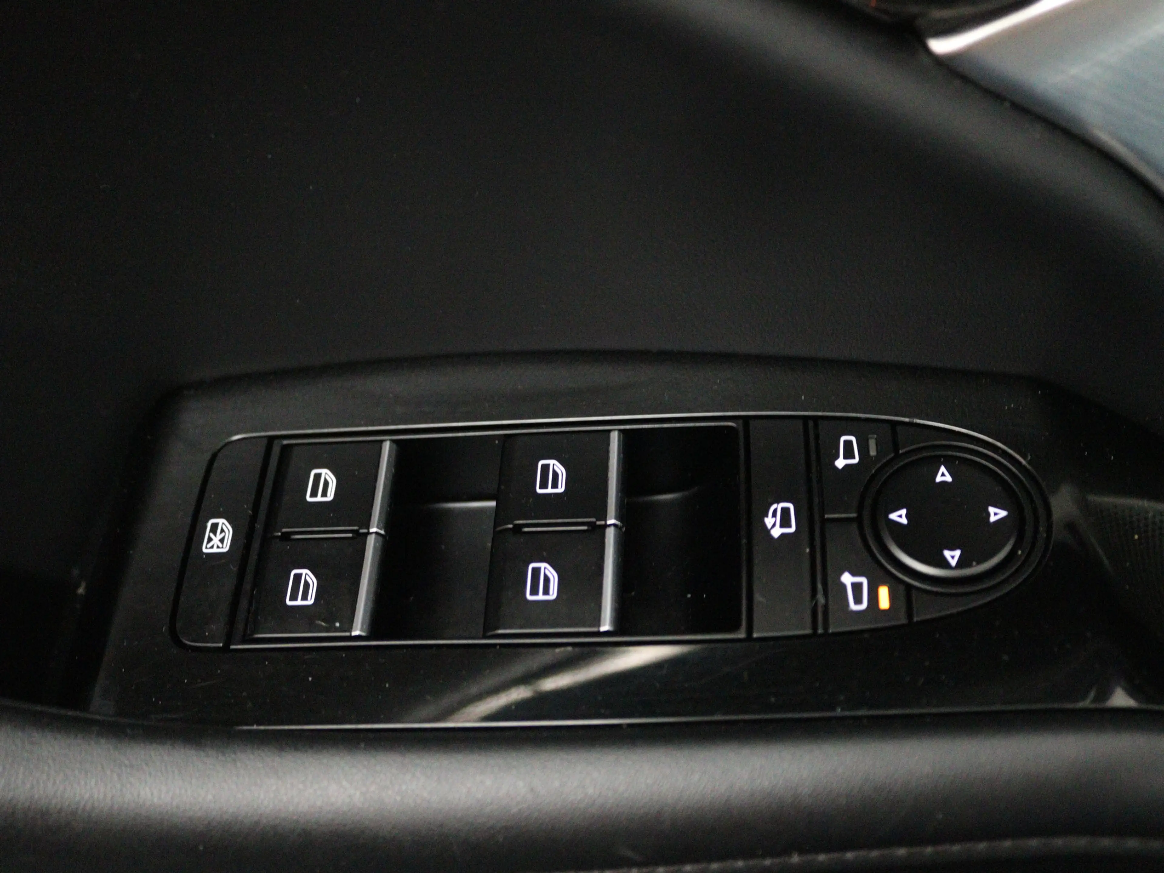 Mazda 3 2.0 e-SkyActiv-X M Hybrid 186 Luxury met i-active — photo 5