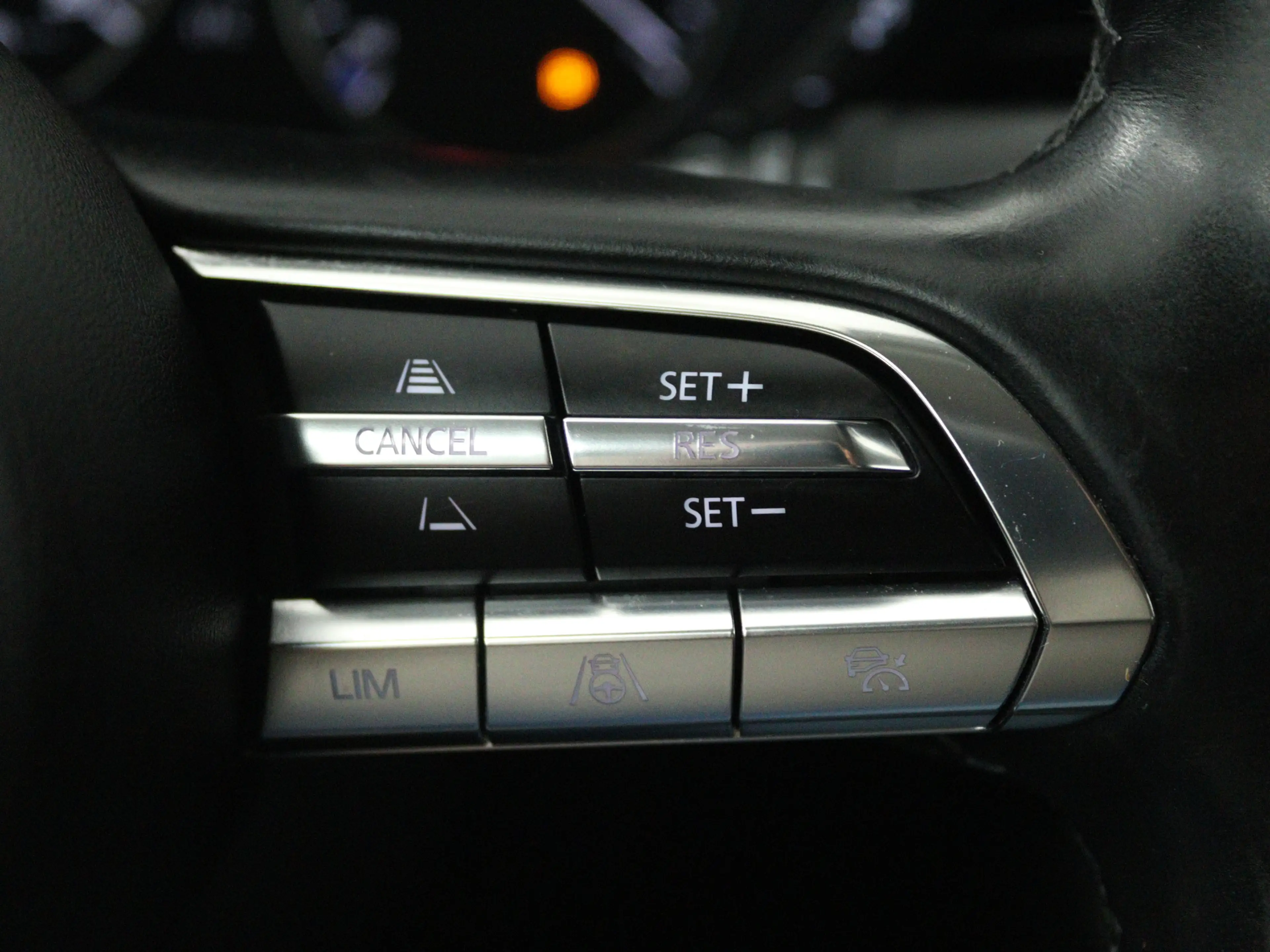 Mazda 3 2.0 e-SkyActiv-X M Hybrid 186 Luxury met i-active — photo 7