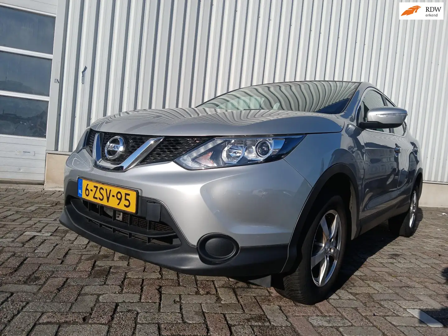 Nissan Qashqai 1.2 Visia Motor Schade!! Grijs - 1