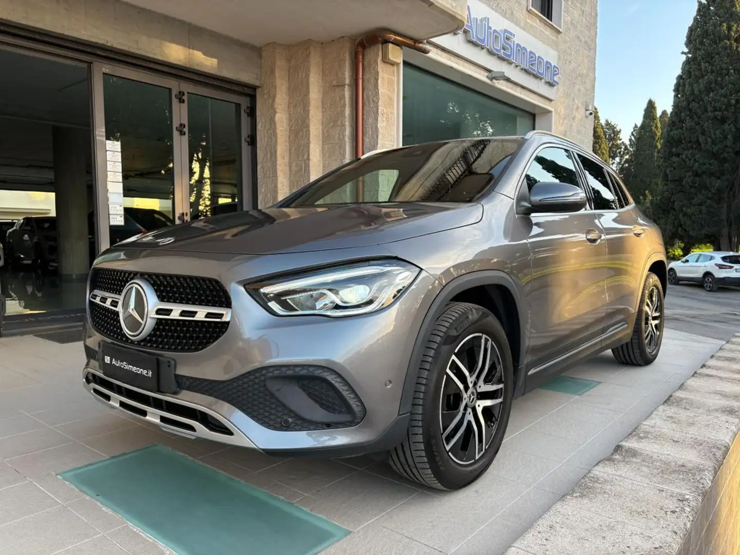 Mercedes-Benz GLA 200 d Automatic Sport Plus Grigio - 1