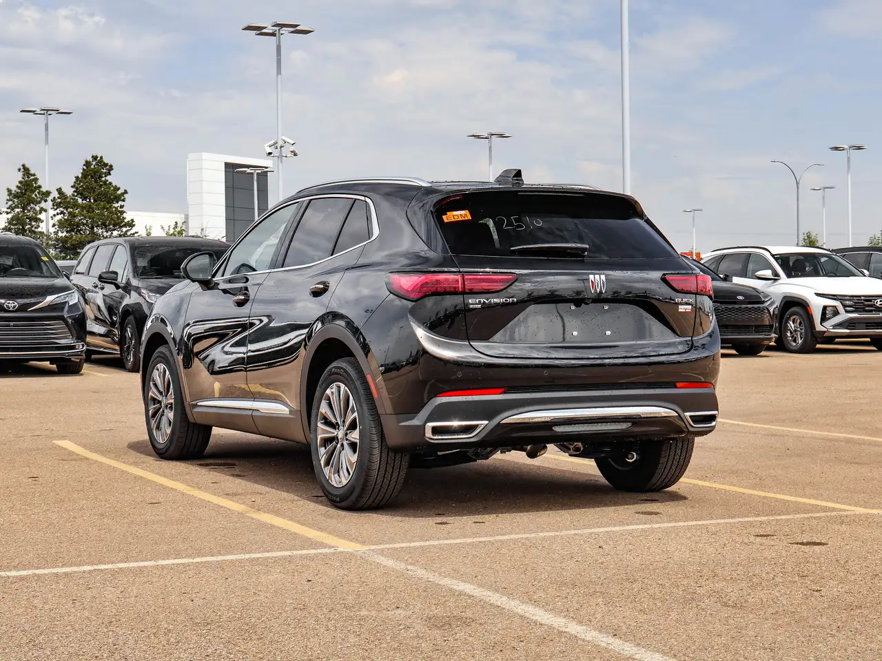 Buick Envision photo Buick Envision