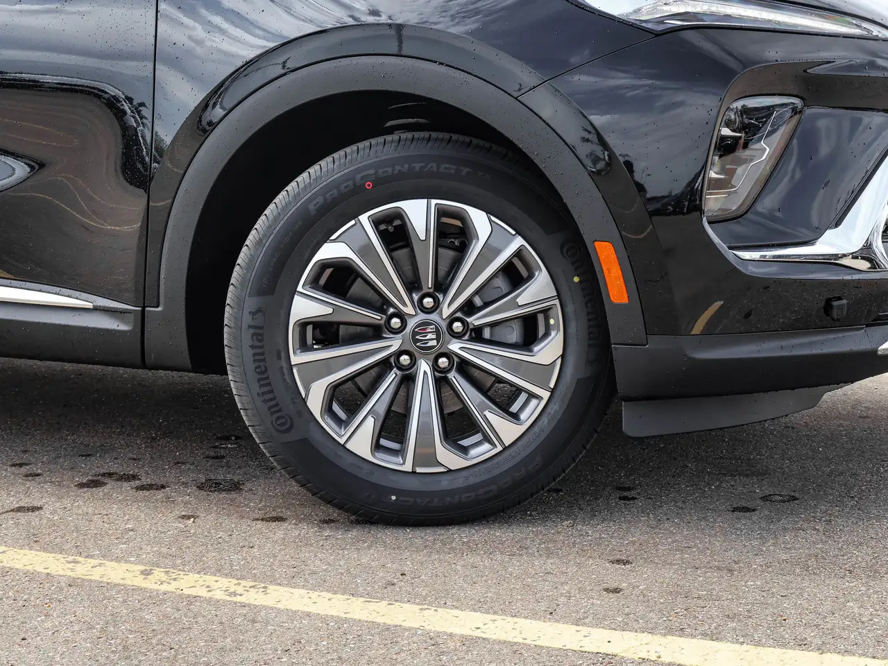 Buick Envision photo Buick Envision