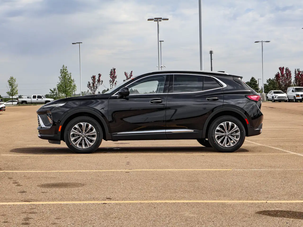 Buick Envision photo Buick Envision