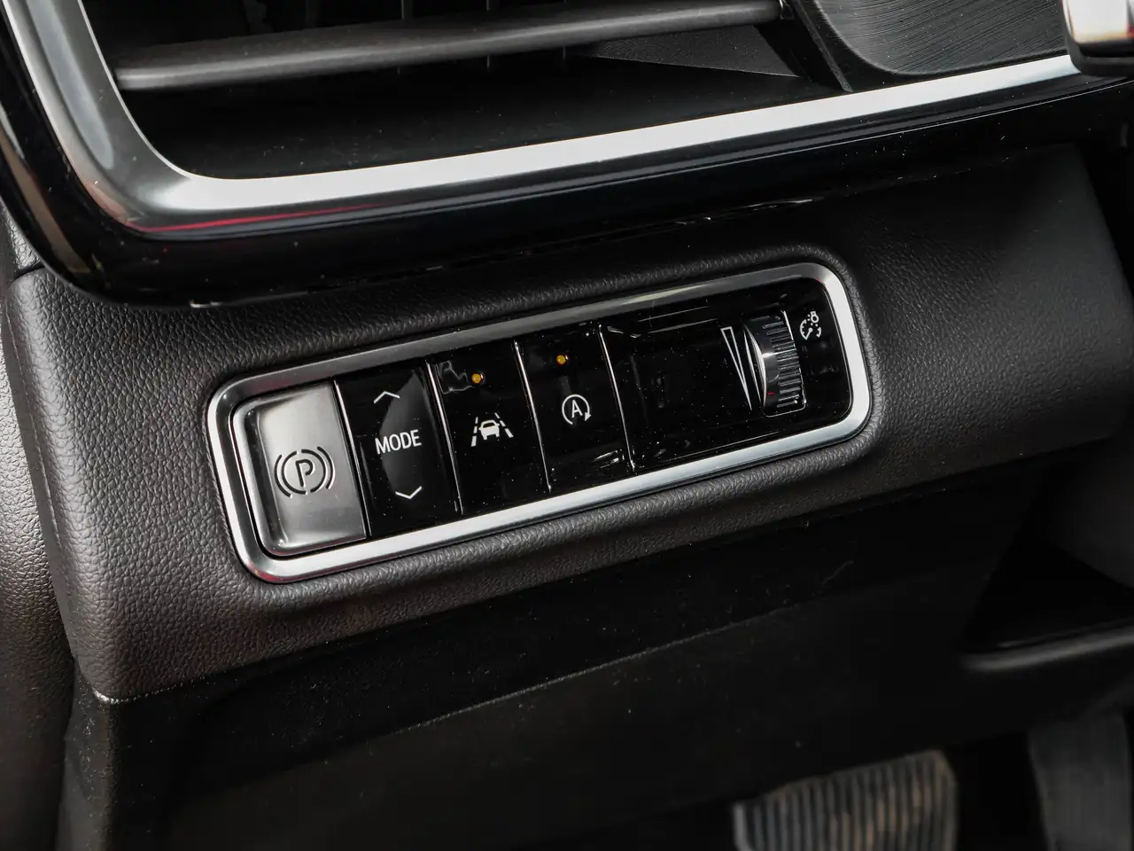 Buick Envision photo Buick Envision