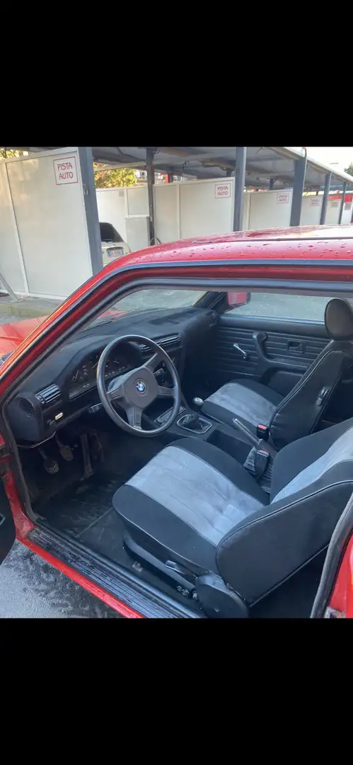 BMW 318 e30 318is - 2