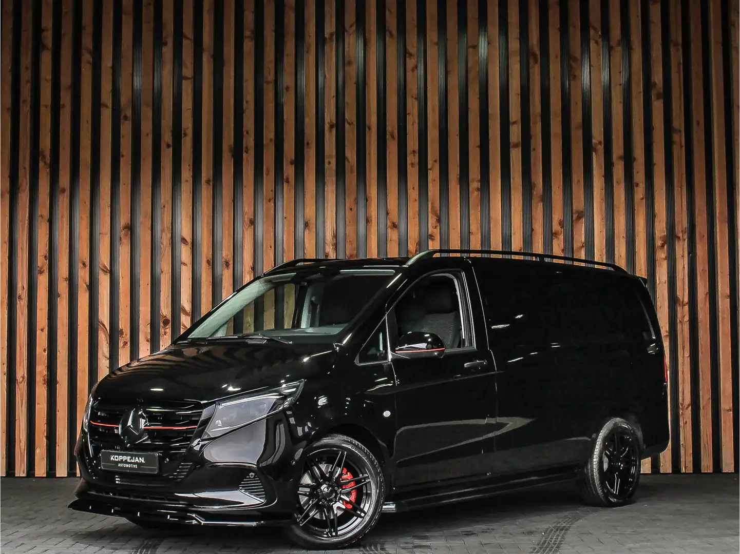 Mercedes-Benz Vito 119 CDI 190PK Automaat Bestelwagen L2 | BPM VRIJ! Zwart - 2