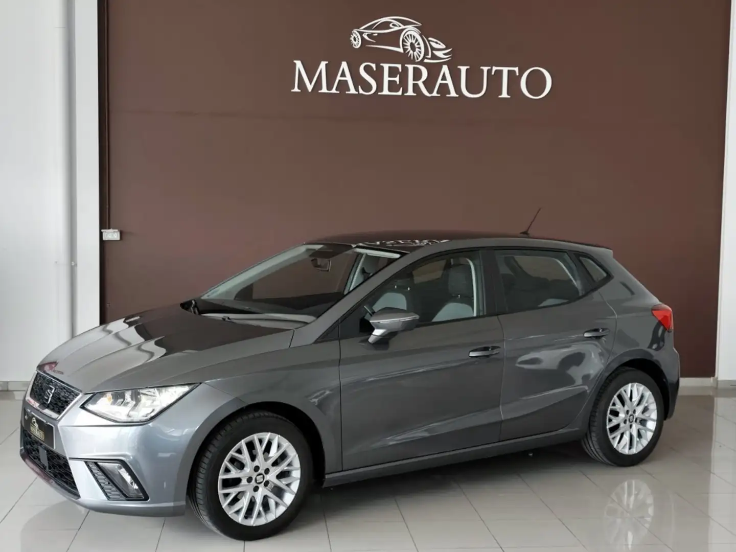 SEAT Ibiza 1.0 TSI S&S Style 95 Gris - 1
