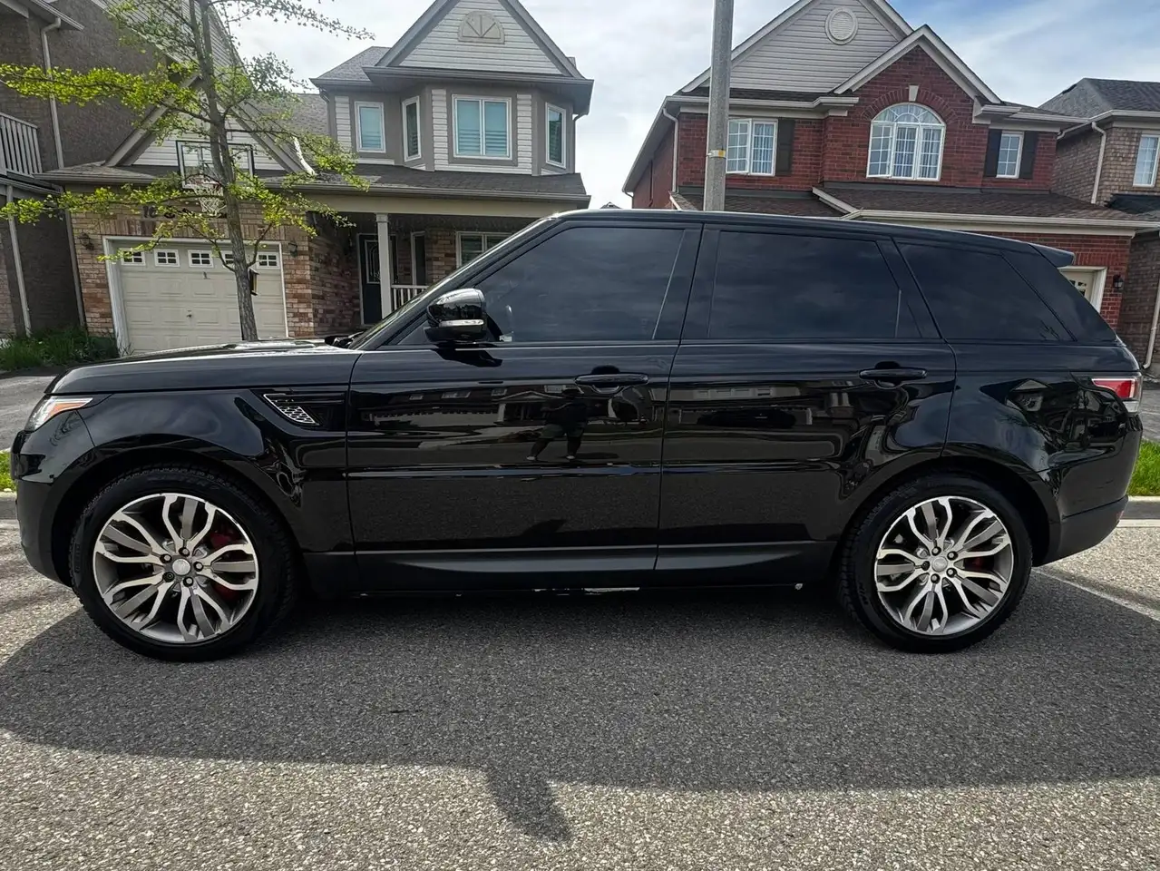 Land Rover Range Rover Sport снимка Land Rover Range Rover Sport