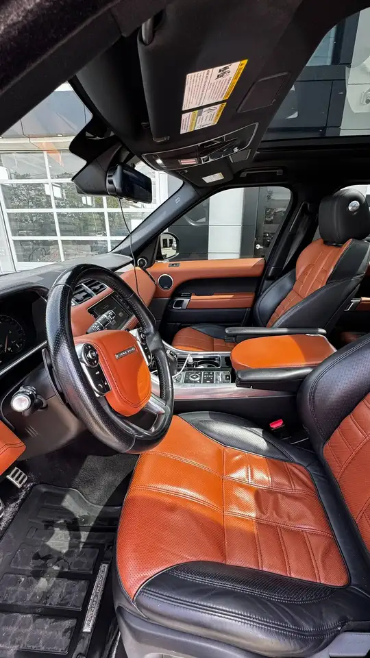 Land Rover Range Rover Sport снимка Land Rover Range Rover Sport