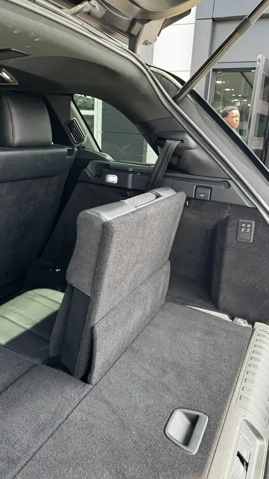 Land Rover Range Rover Sport снимка Land Rover Range Rover Sport