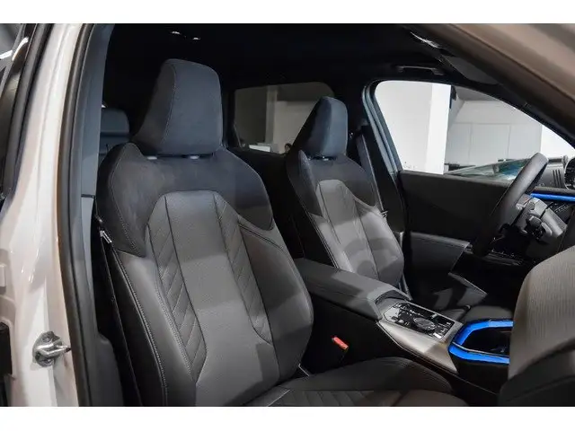 BMW X3 view 8
