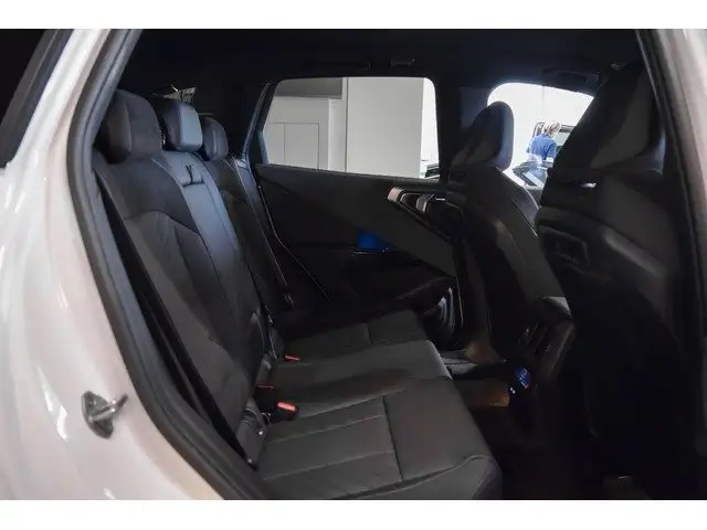 BMW X3 view 10
