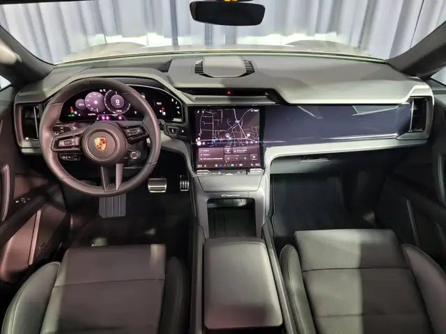 Porsche Cayenne view 12