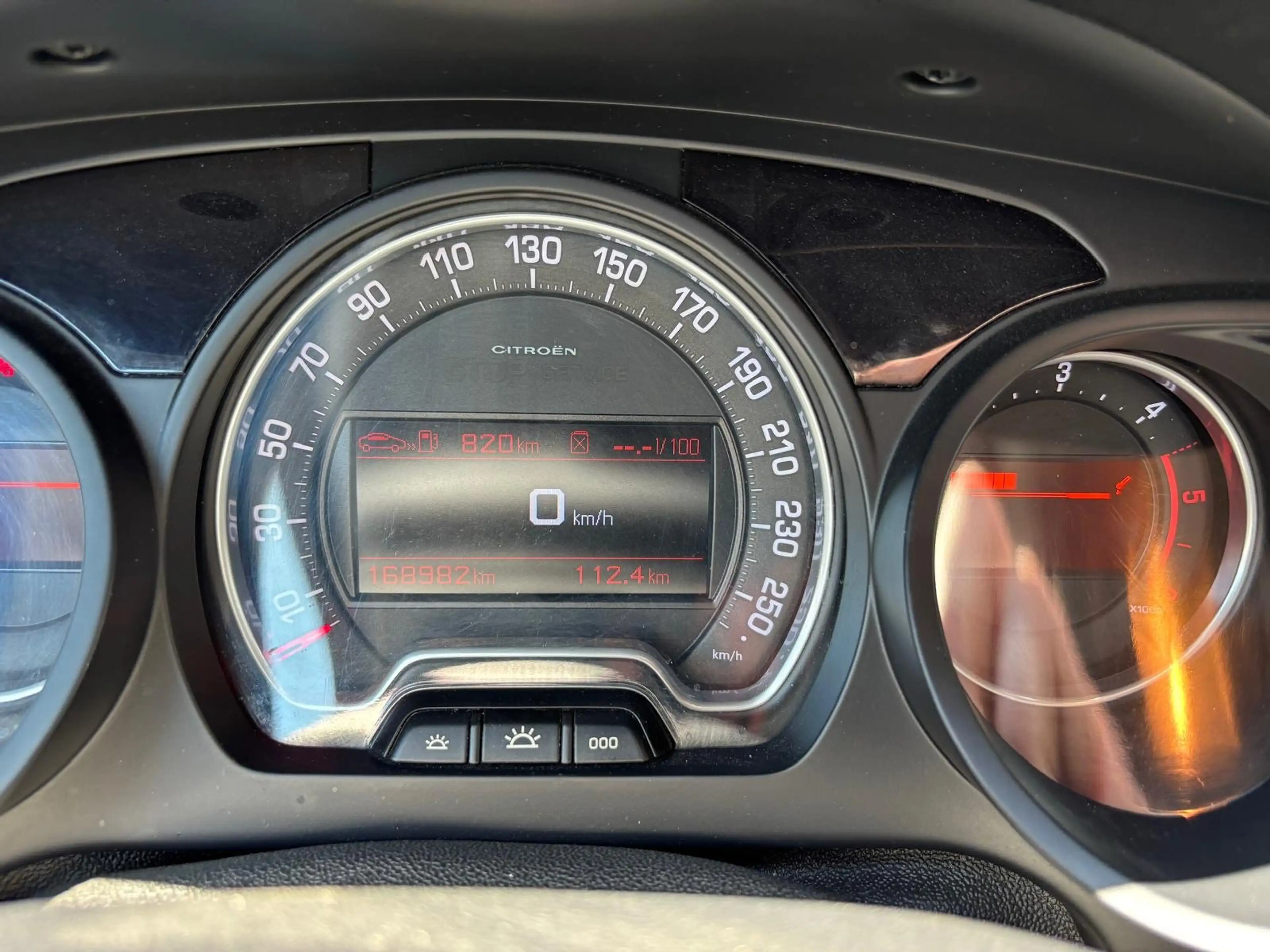 Citroen C5 Tourer 2,0 HDi FAP Exclusive — photo 11