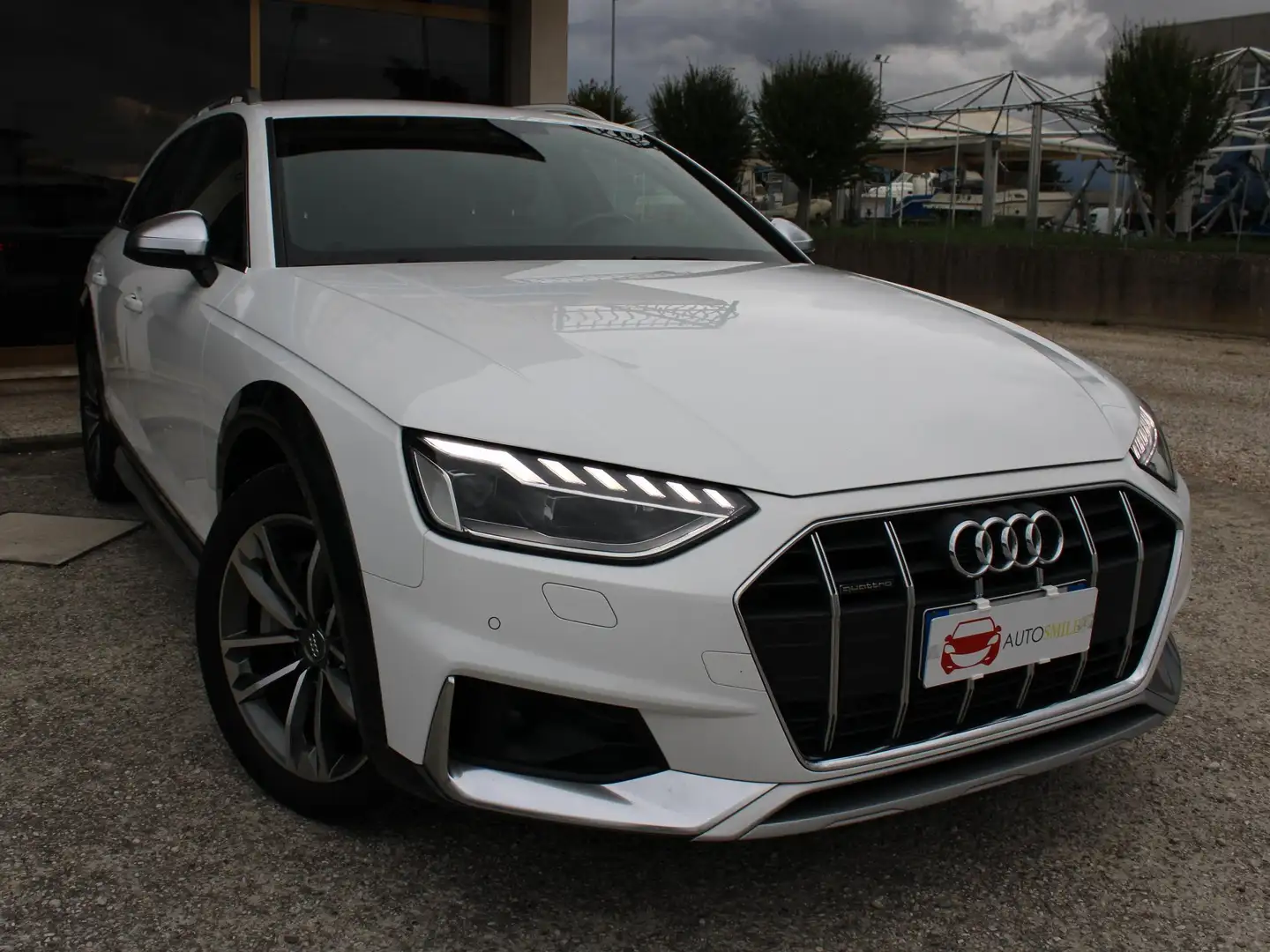 Audi A4 allroad garanzia casa madre 4x4 45 3.0 231cv tiptronic Weiß - 1