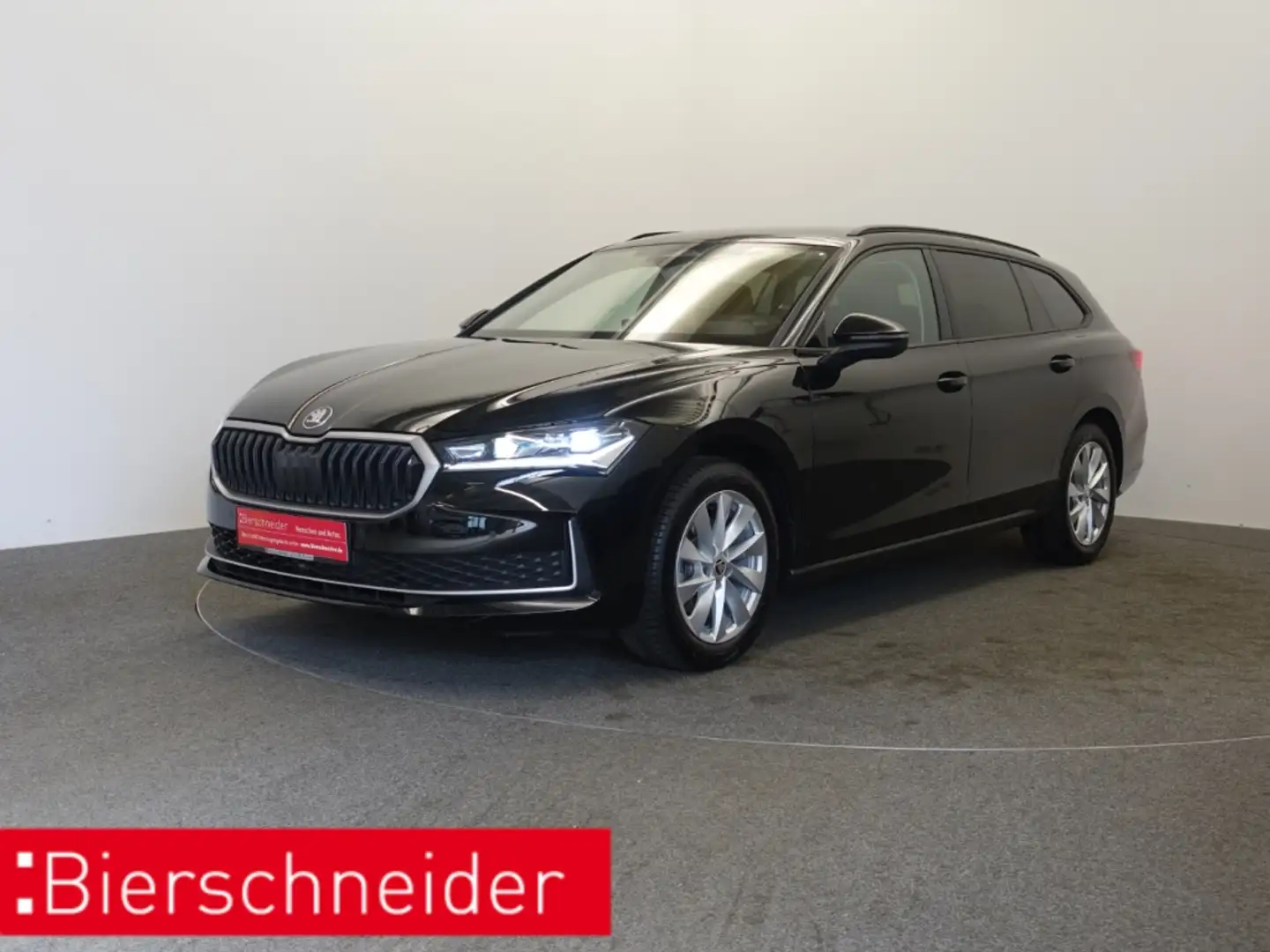 Skoda Superb Combi 1.5 eTSI DSG Neues Modell Selection MATRIX A Schwarz - 1