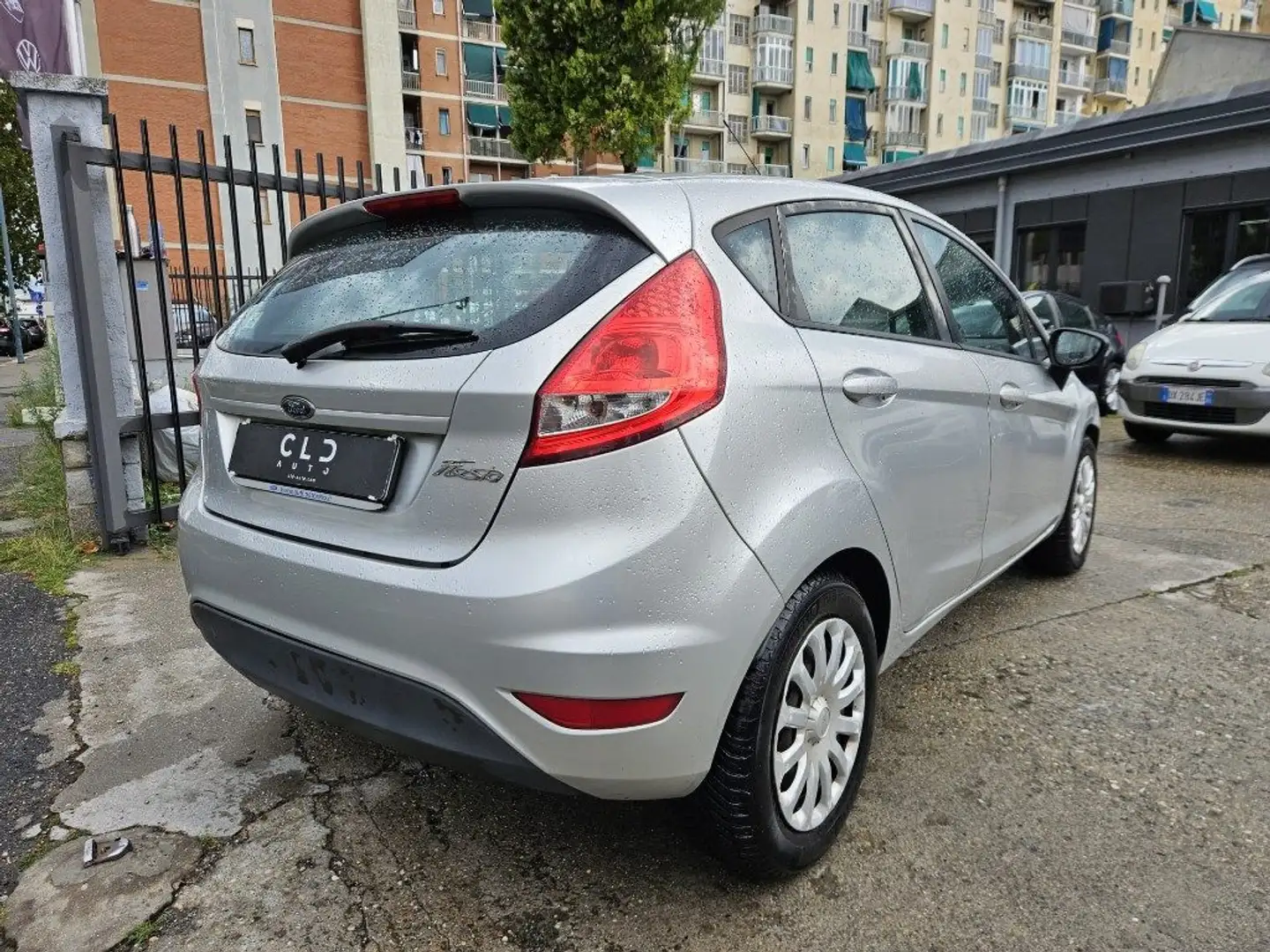 Ford Fiesta 1.2 82 CV 5 porte Сірий - 2